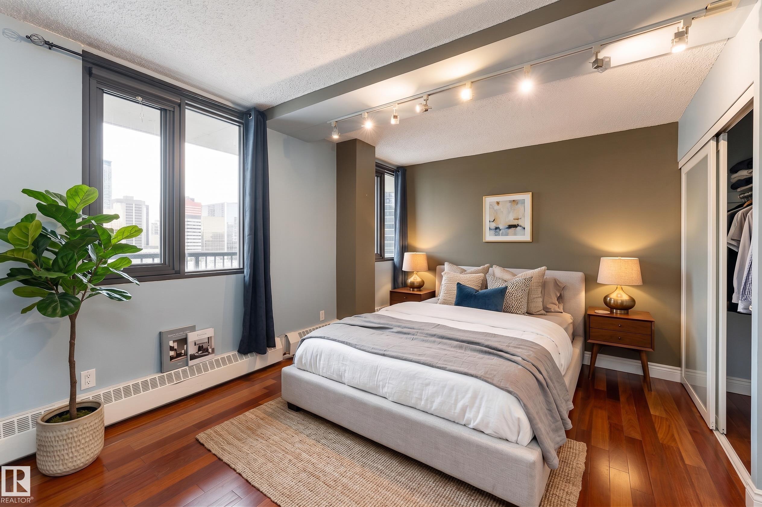 Photo 20 at 901 - 10125 109 Street NW, Downtown, Edmonton