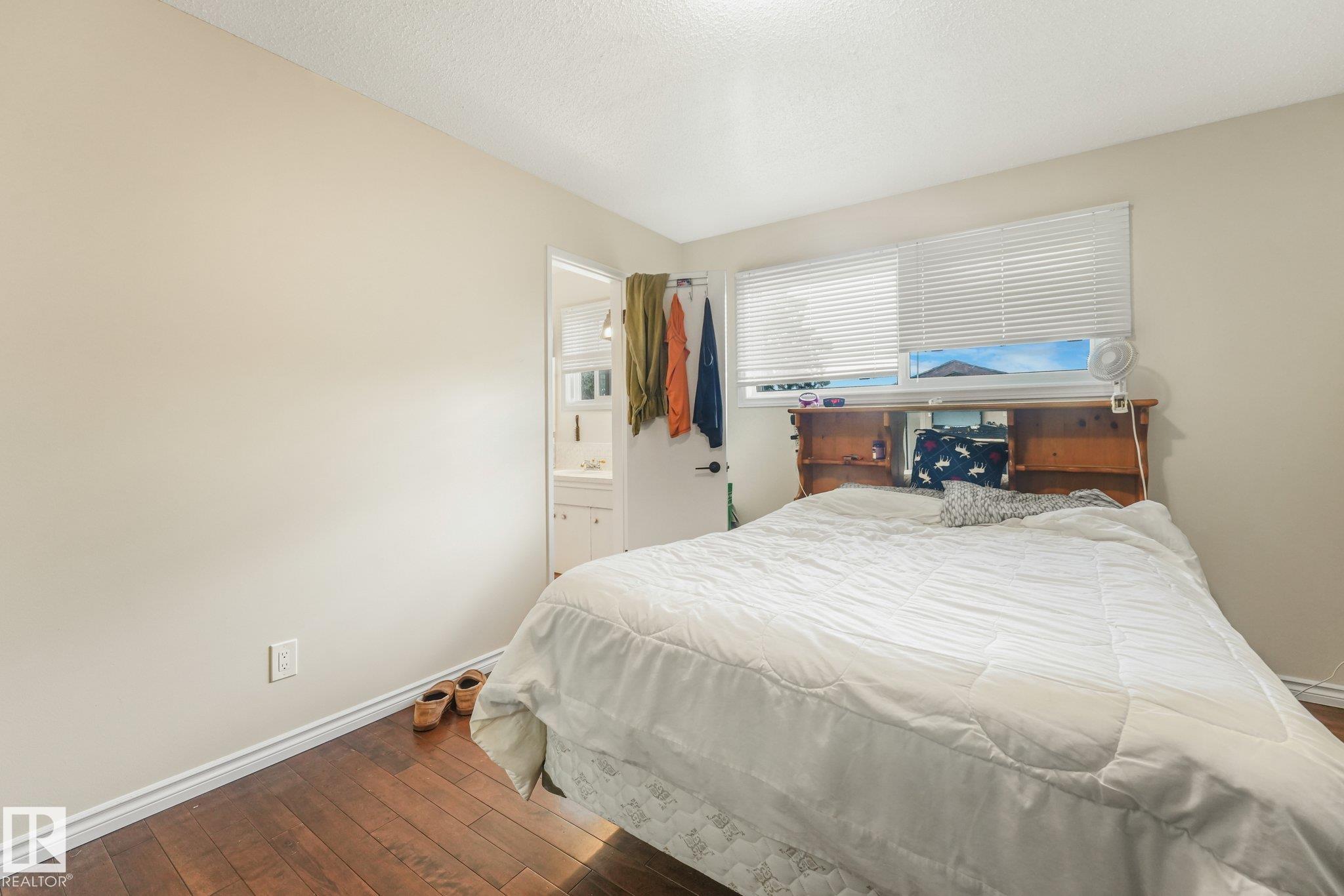 Photo 15 at 9532 138 Avenue NW, Northmount, Edmonton