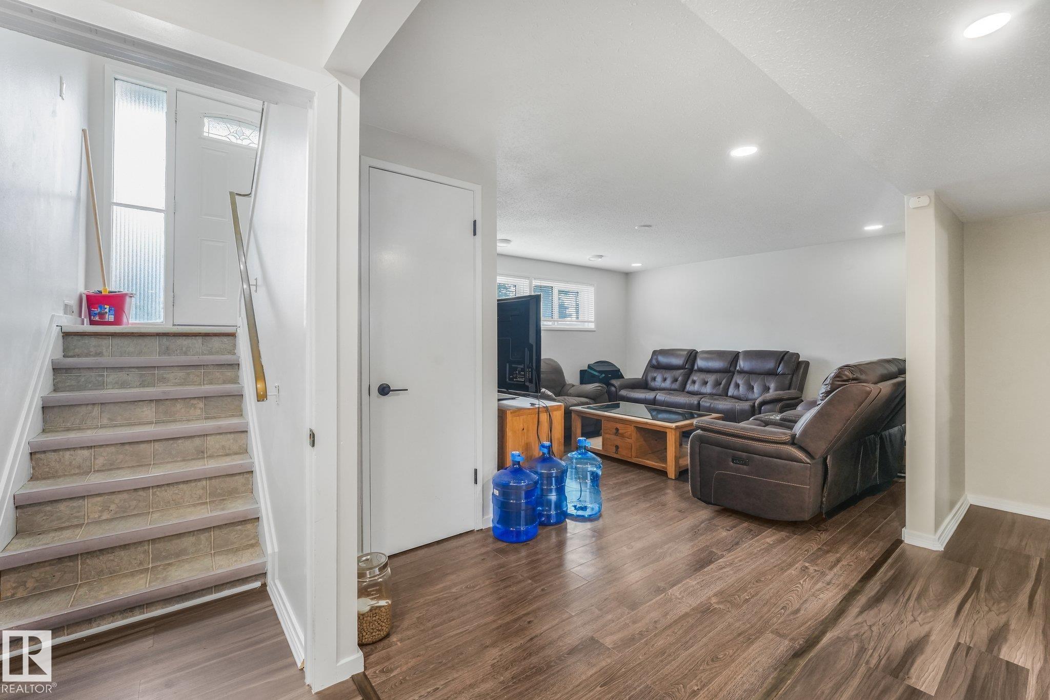 Photo 23 at 9532 138 Avenue NW, Northmount, Edmonton