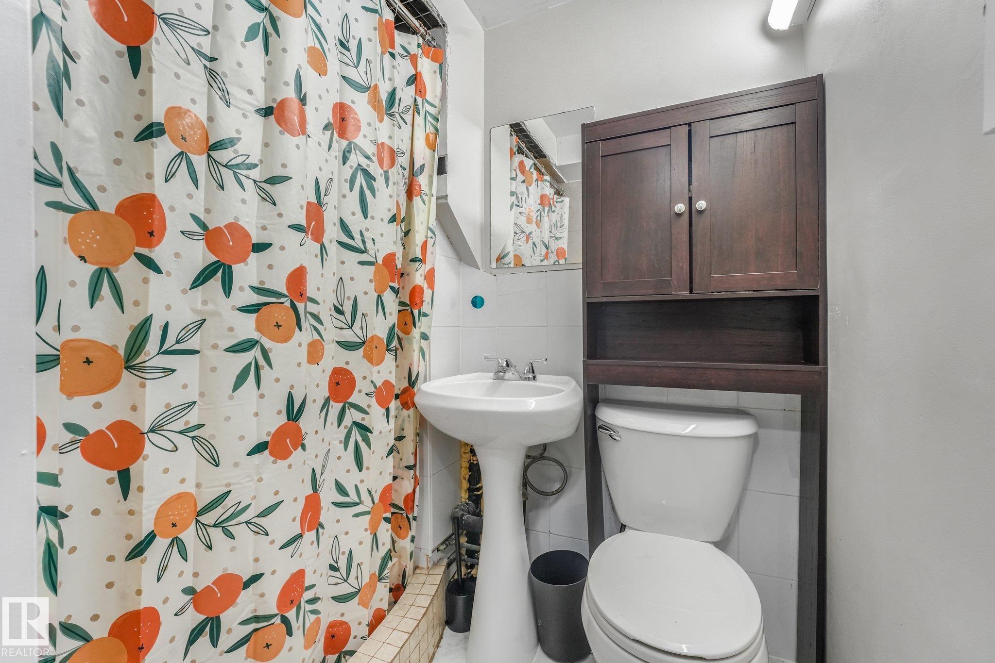 Photo 32 at 9532 138 Avenue NW, Northmount, Edmonton