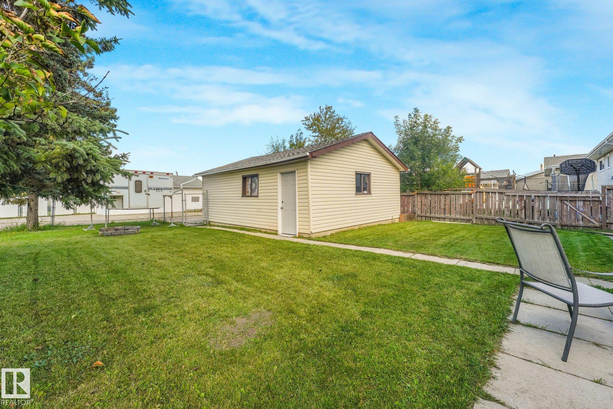 Photo 47 at 9532 138 Avenue NW, Northmount, Edmonton