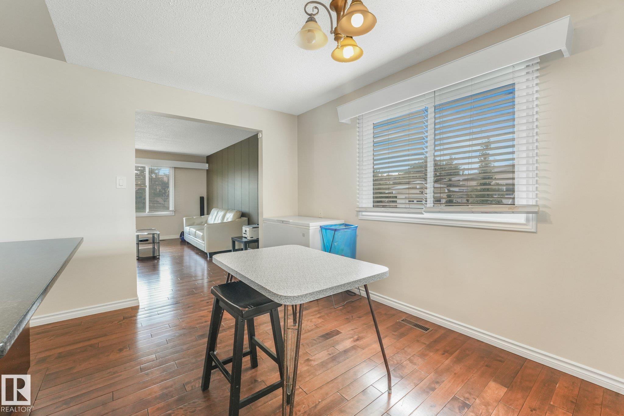 Photo 9 at 9532 138 Avenue NW, Northmount, Edmonton