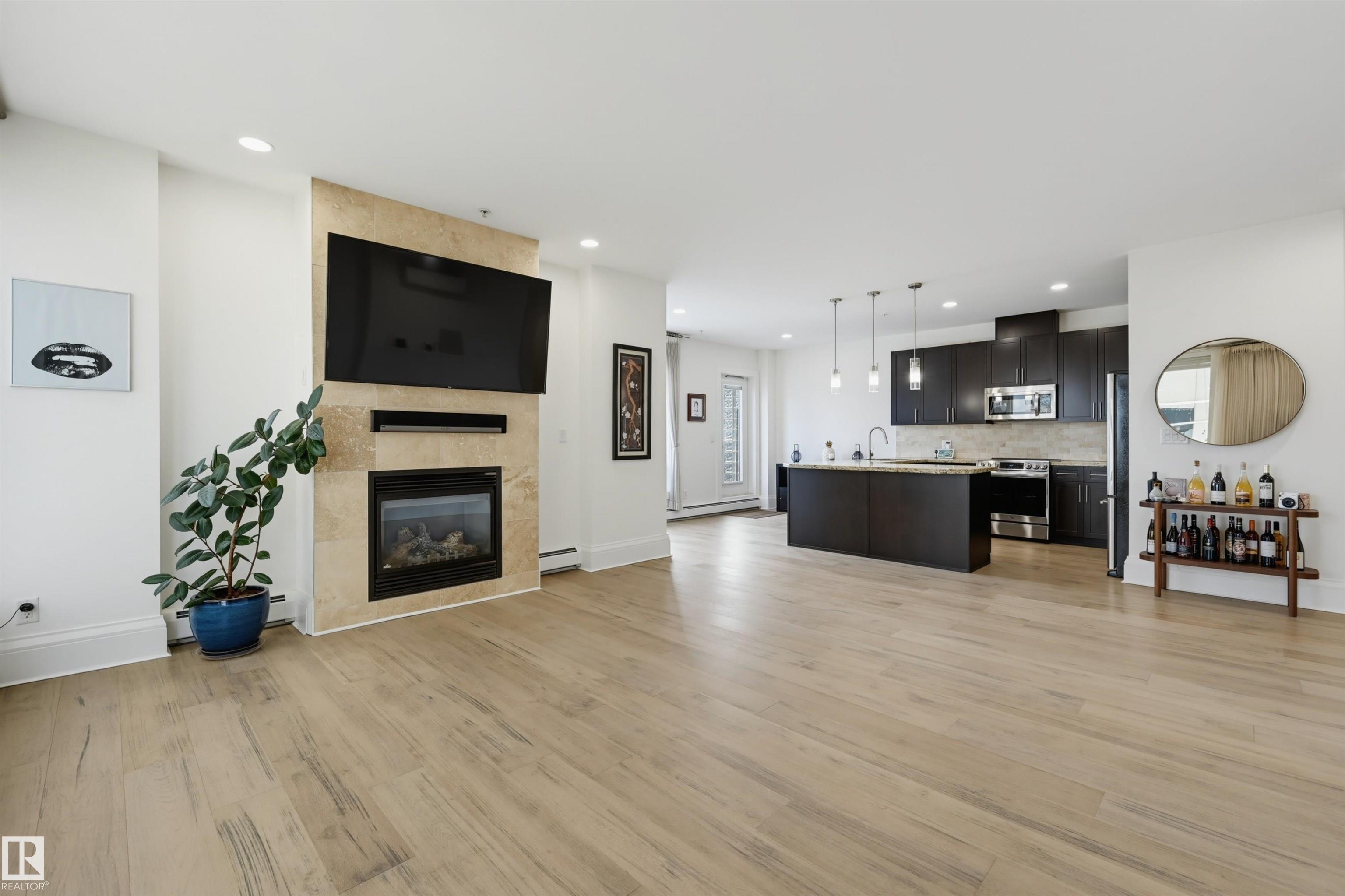 Photo 8 at 2801 - 10136 104 Street NW, Downtown, Edmonton