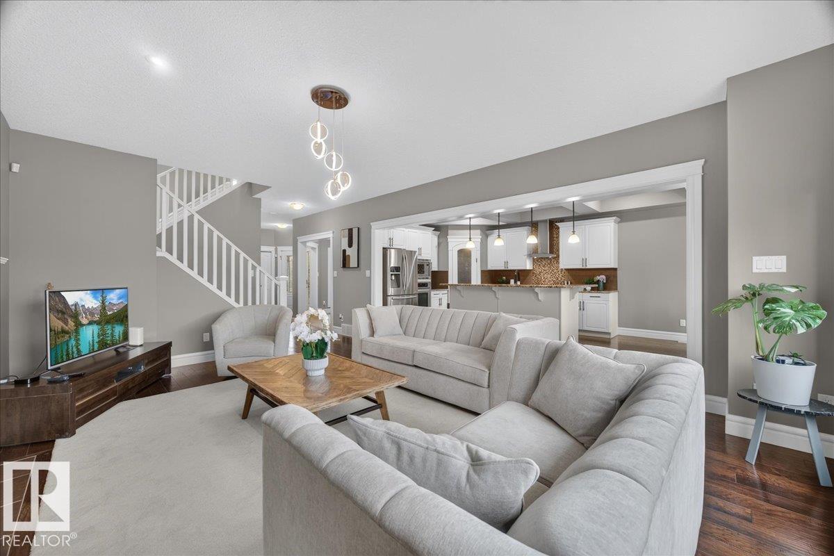 Photo 14 at 11408 15 Avenue SW, Rutherford, Edmonton