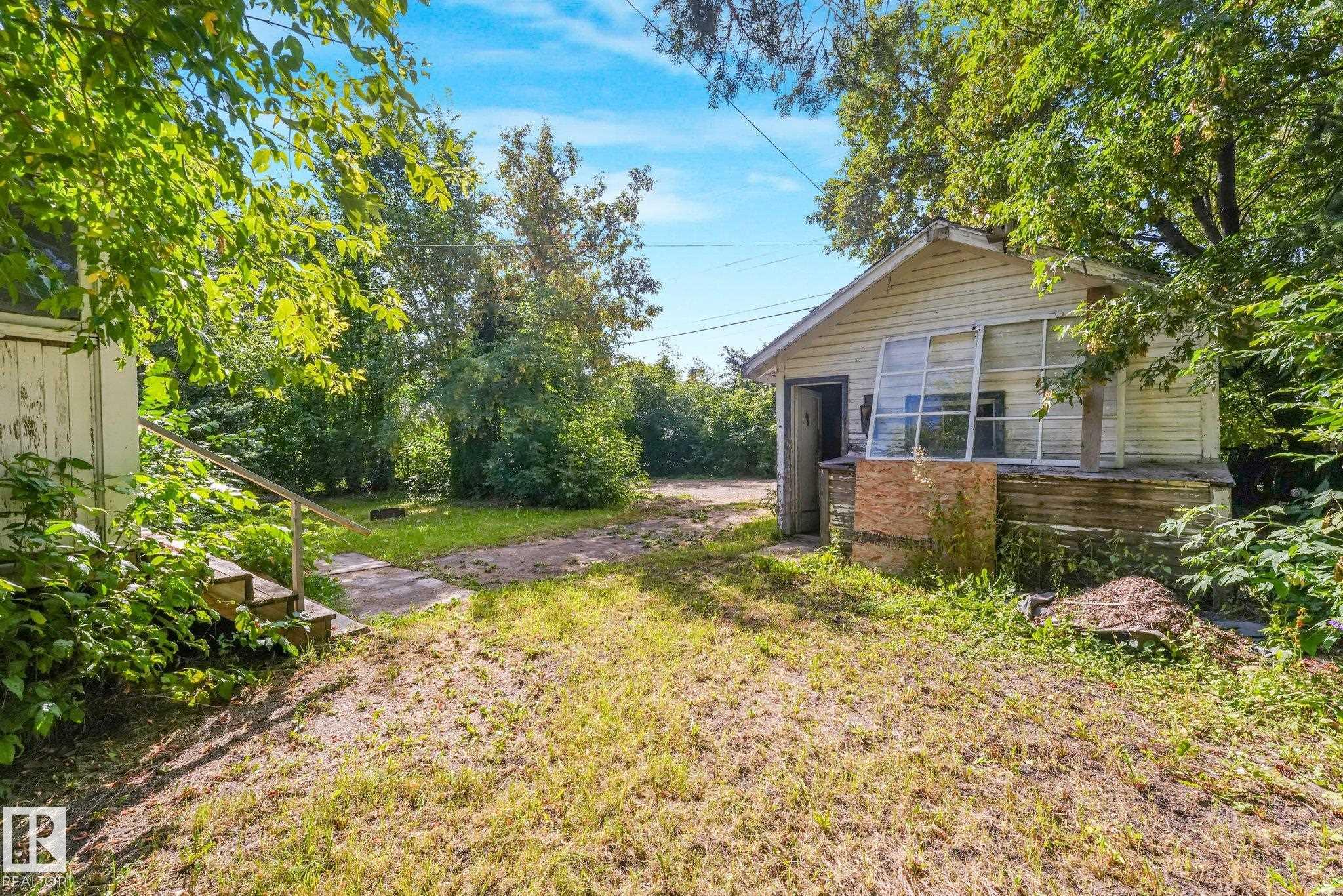 Photo 8 at 11210 63 Street NW, Highlands, Edmonton
