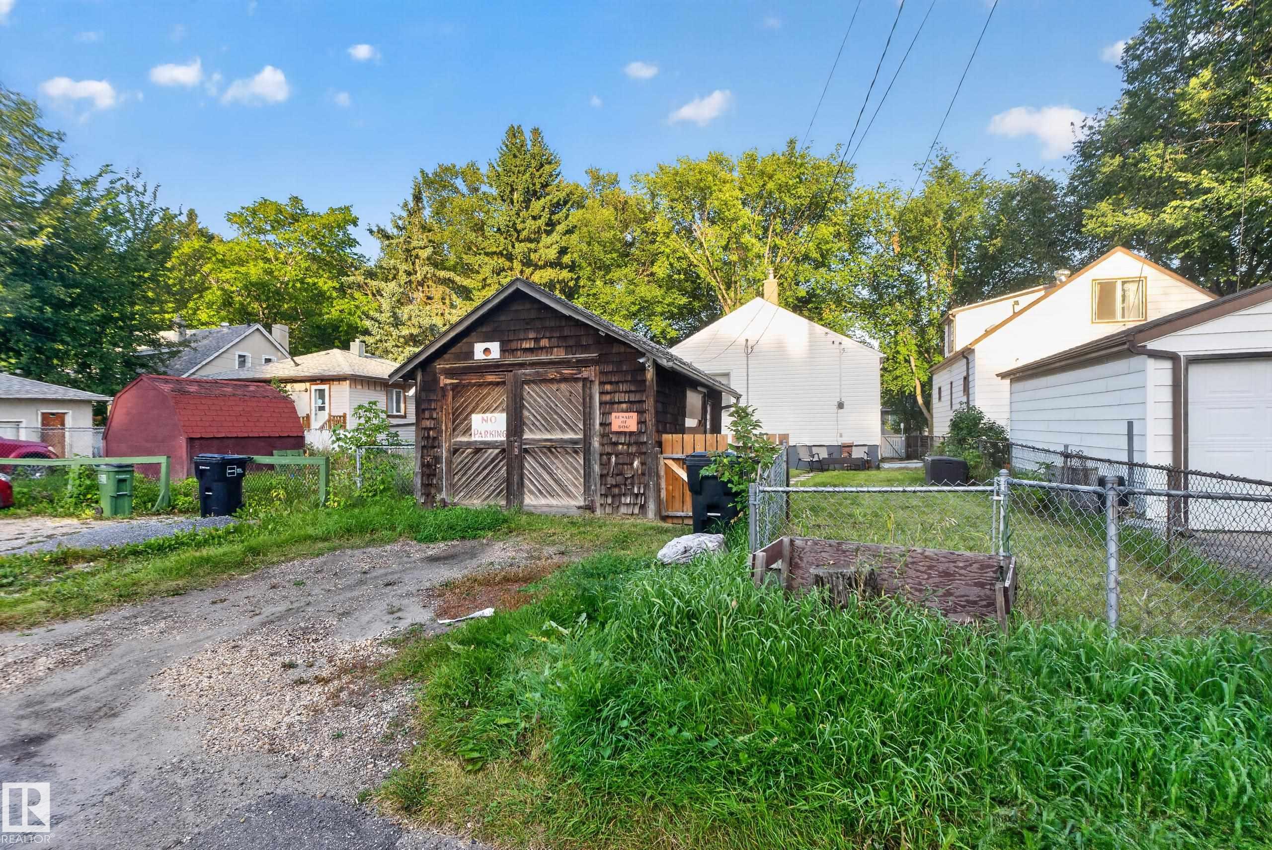 Listing photo thumbnail
