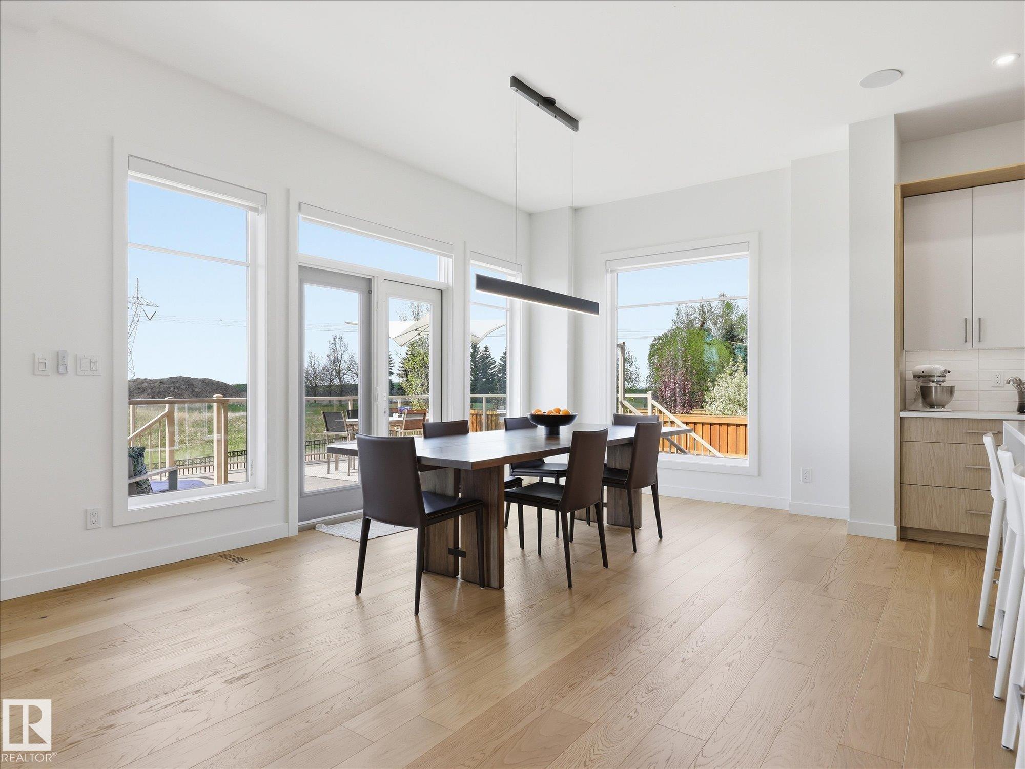 Photo 18 at 1558 Howes Place SW, Hays Ridge Area, Edmonton