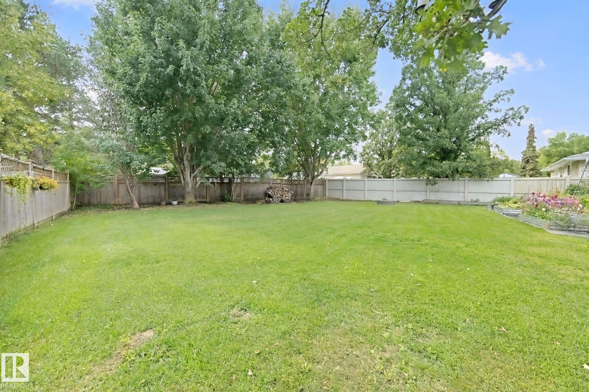 Photo 65 at 5 Labelle Crescent, Lacombe Park, St. Albert