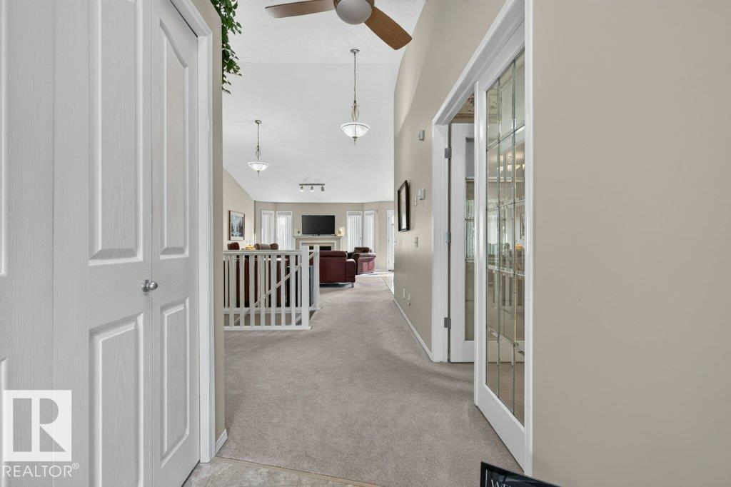 17 - 9 Dechene Road NW, Dechene, Edmonton