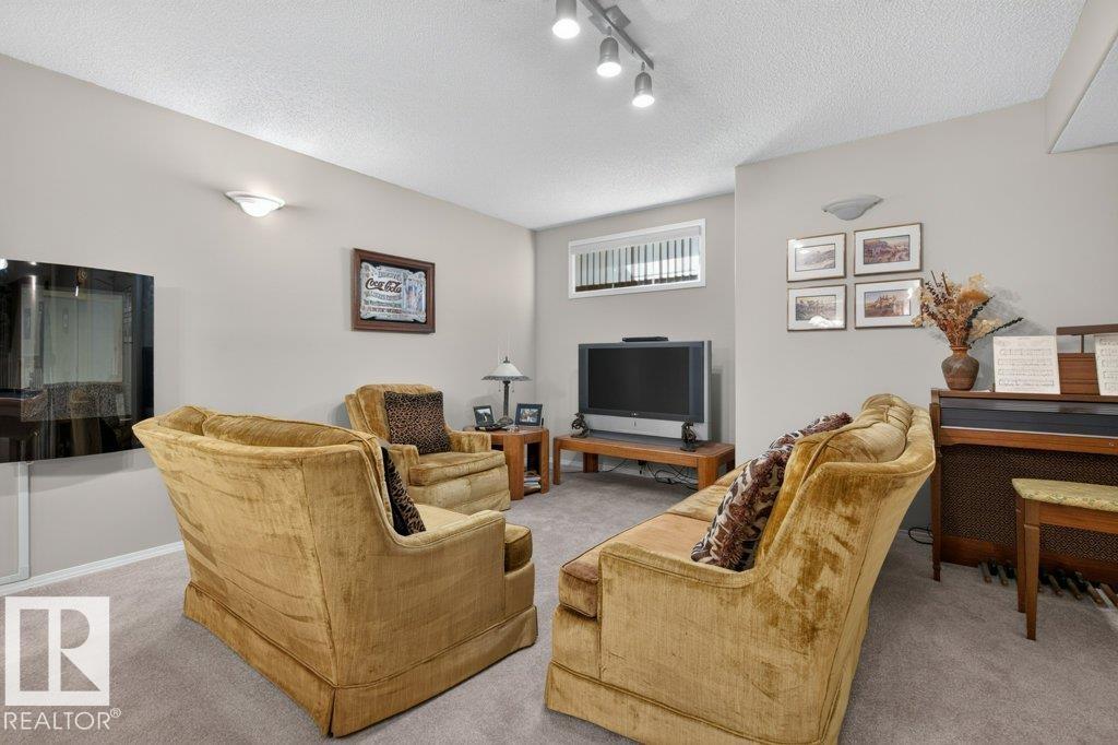 Photo 29 at 17 - 9 Dechene Road NW, Dechene, Edmonton