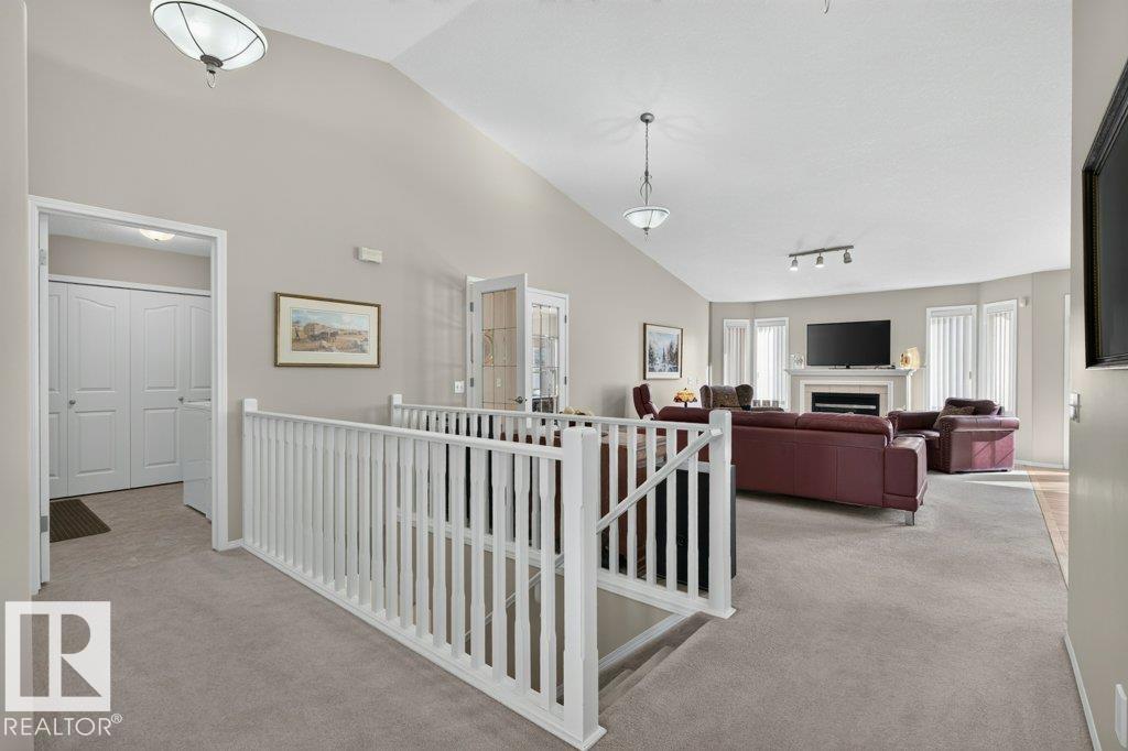 Photo 7 at 17 - 9 Dechene Road NW, Dechene, Edmonton