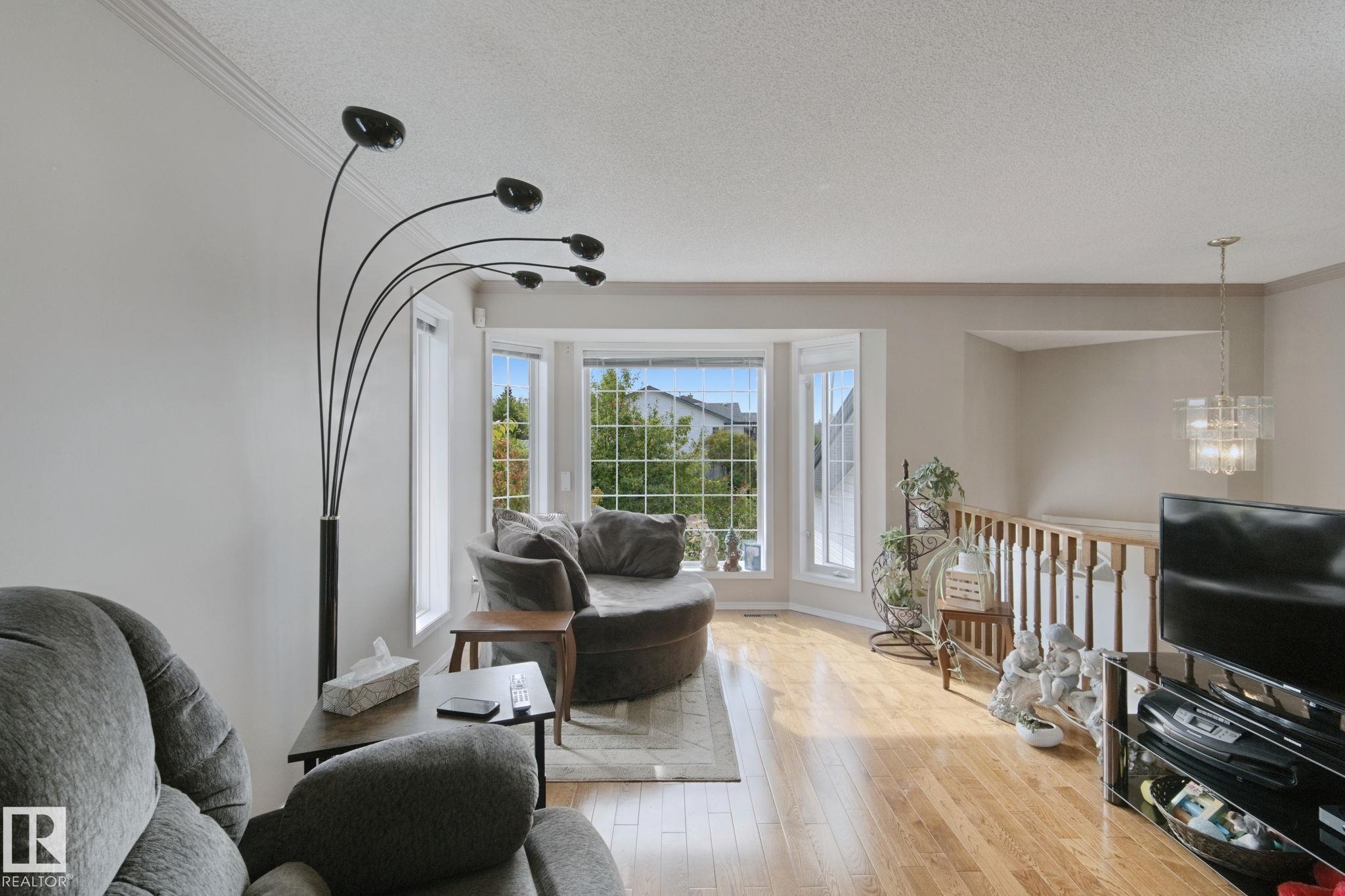 Photo 6 at 29 Highland Crescent, Heritage Lakes, St. Albert