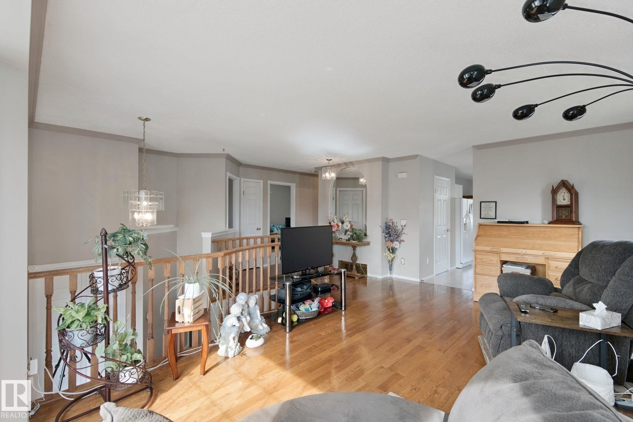 Photo 8 at 29 Highland Crescent, Heritage Lakes, St. Albert