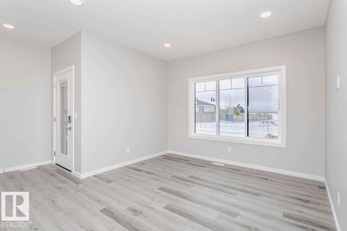 Photo 6 at 328 Hawthorne Way, Woodbend, Leduc