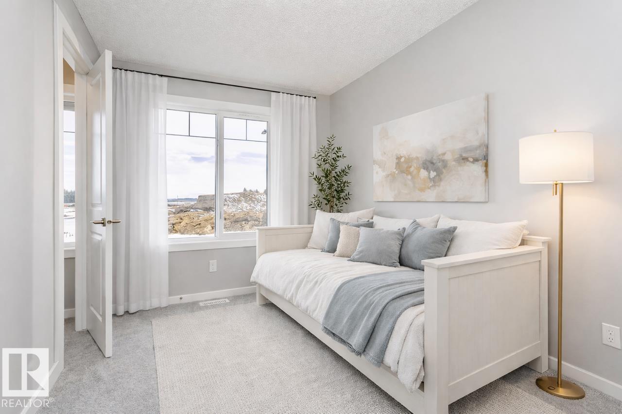 Photo 10 at 328 Hawthorne Way, Woodbend, Leduc