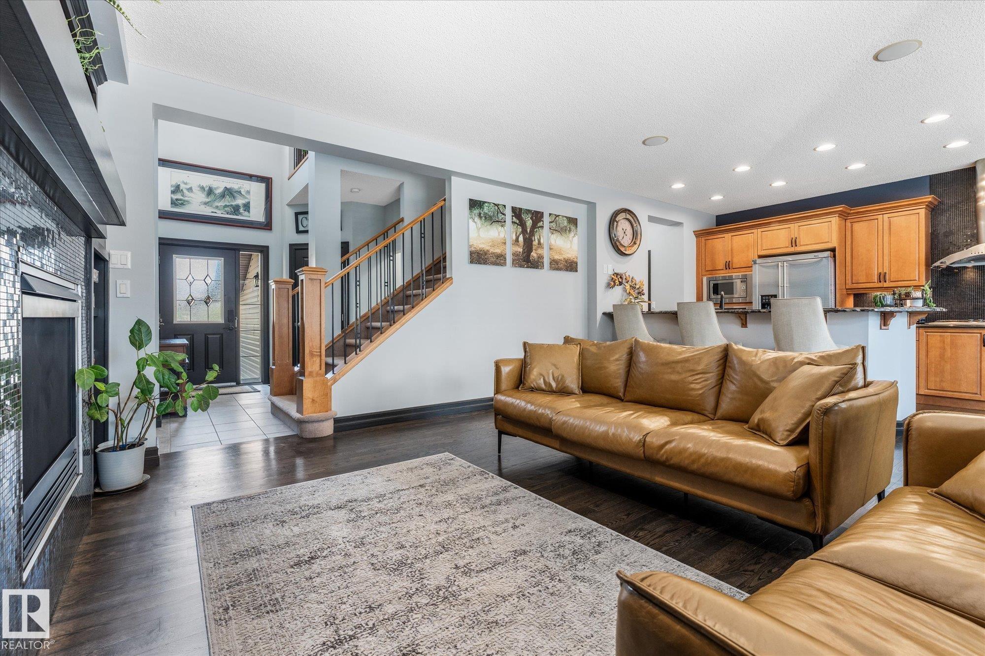 Photo 9 at 9 Becker Crescent, South Pointe, Fort Saskatchewan