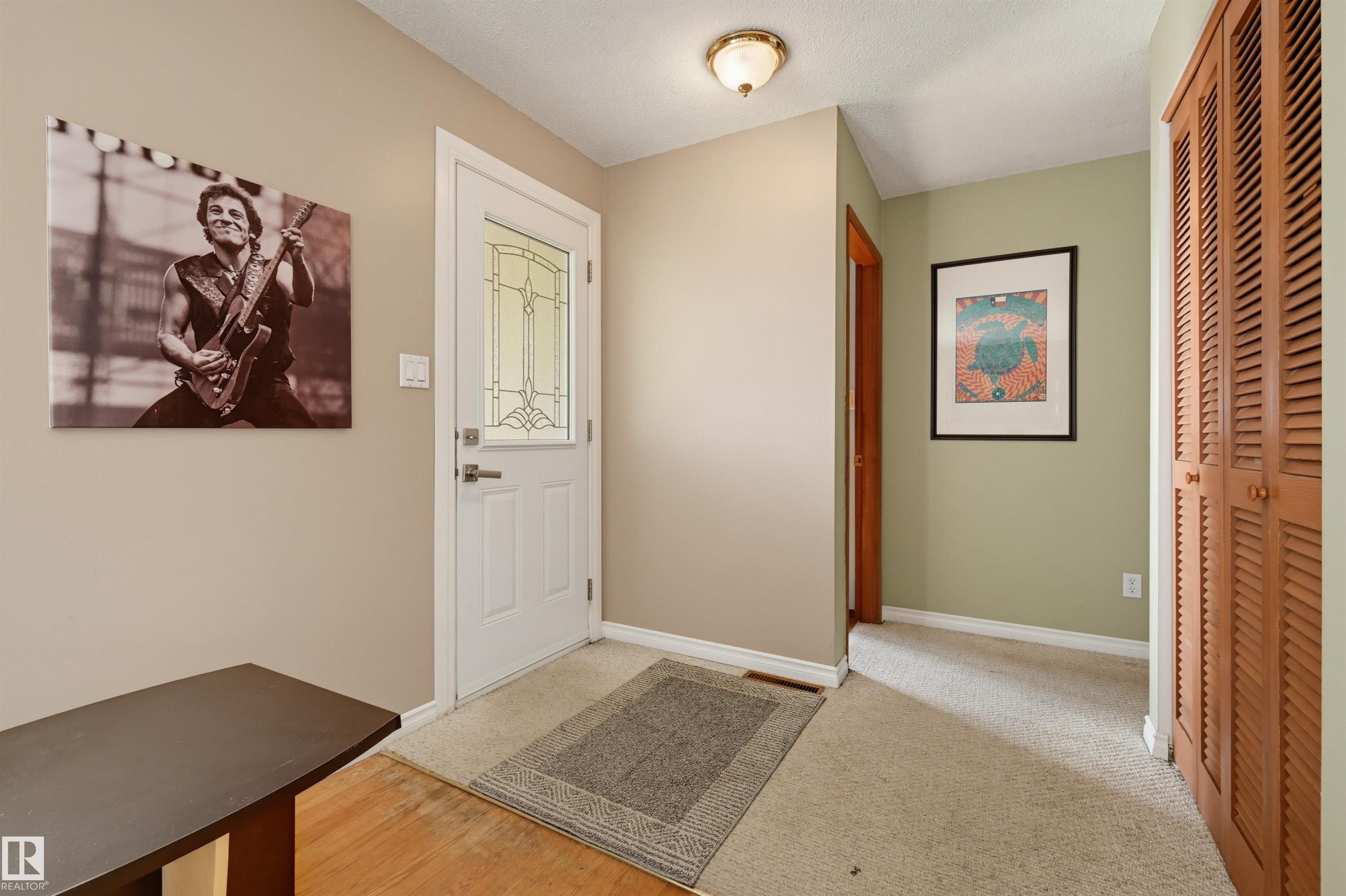 Photo 18 at 9122 167 Street NW, West Meadowlark Park, Edmonton