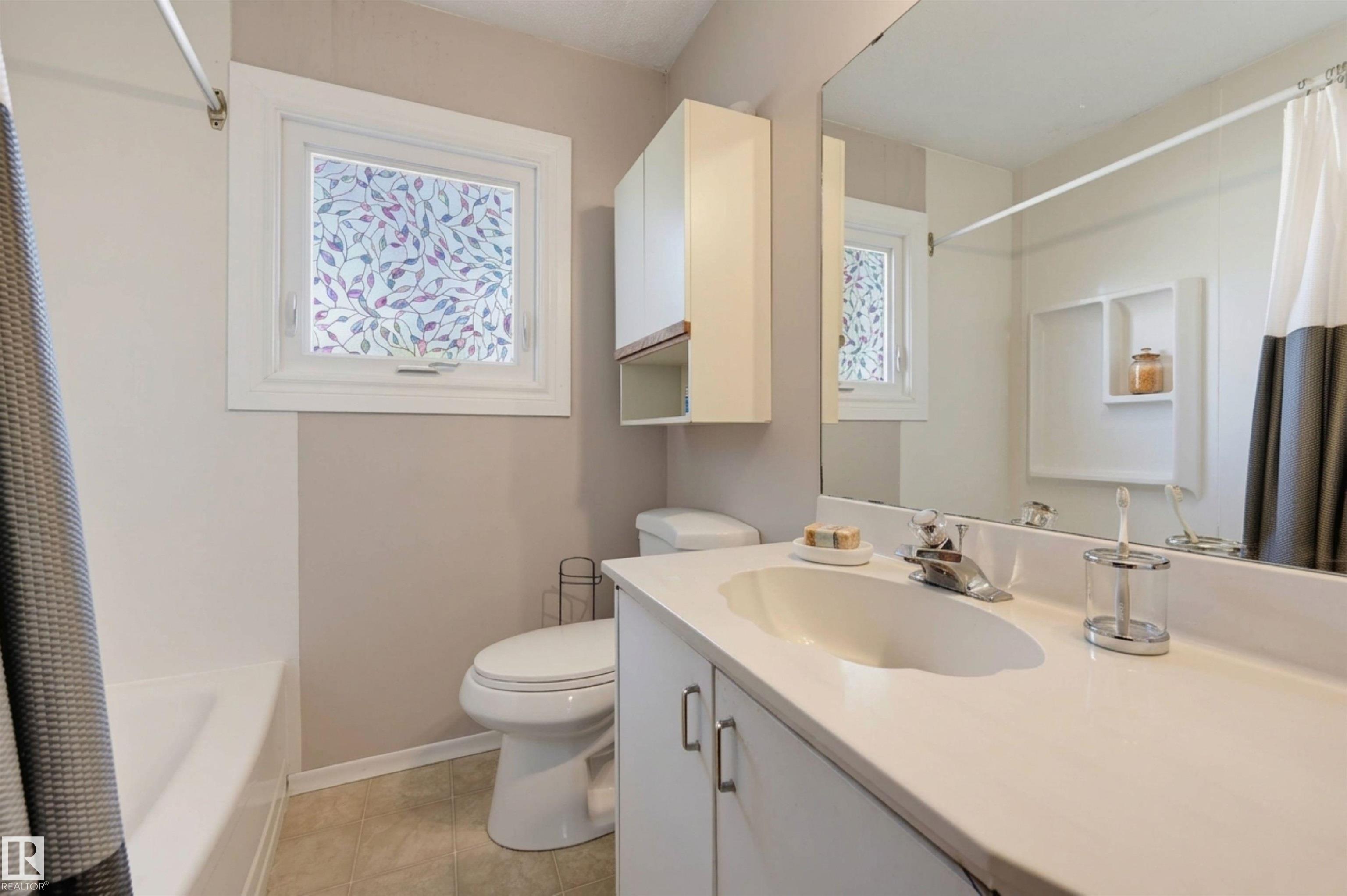 Photo 25 at 9122 167 Street NW, West Meadowlark Park, Edmonton
