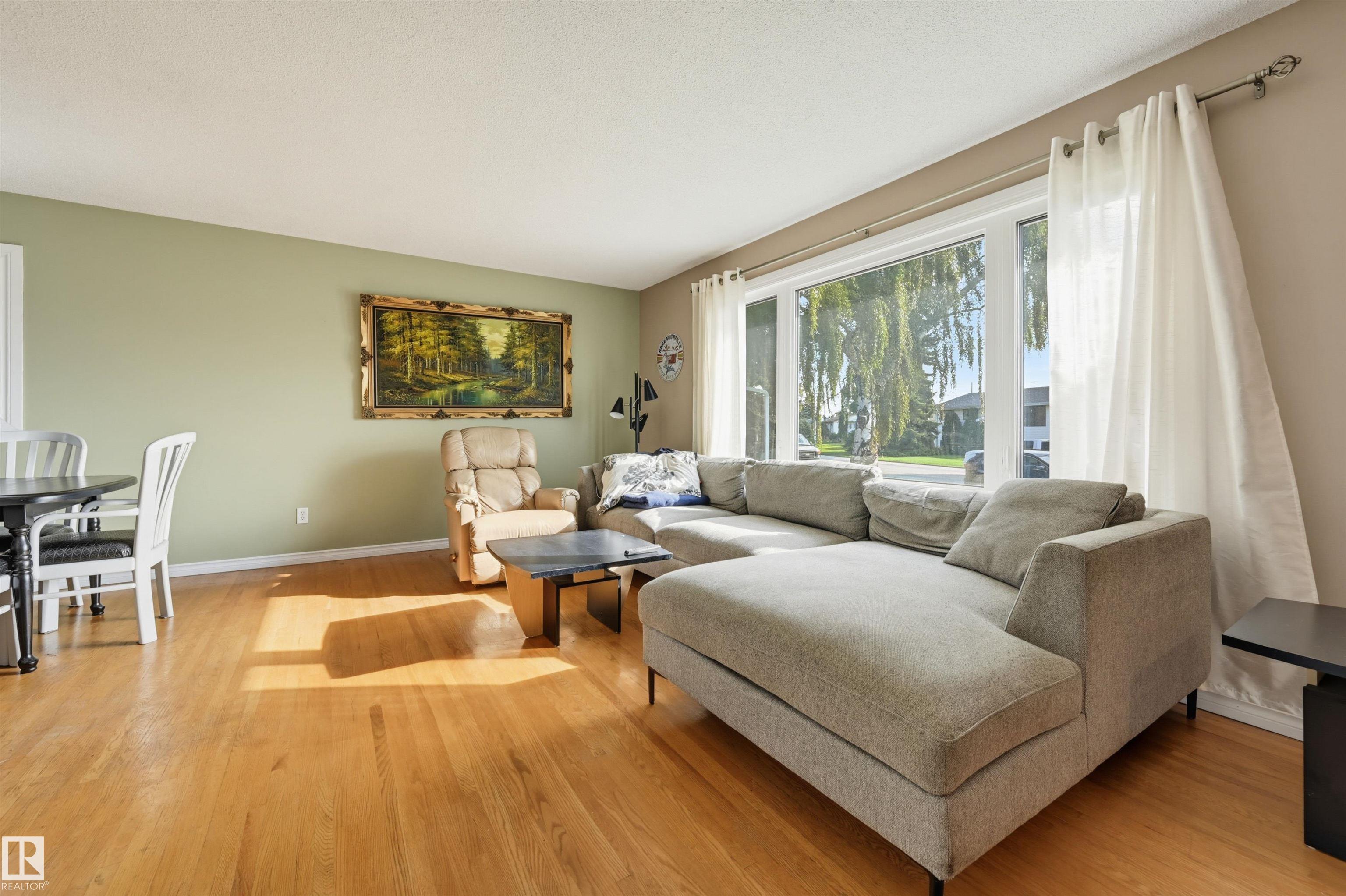 9122 167 Street NW, West Meadowlark Park, Edmonton
