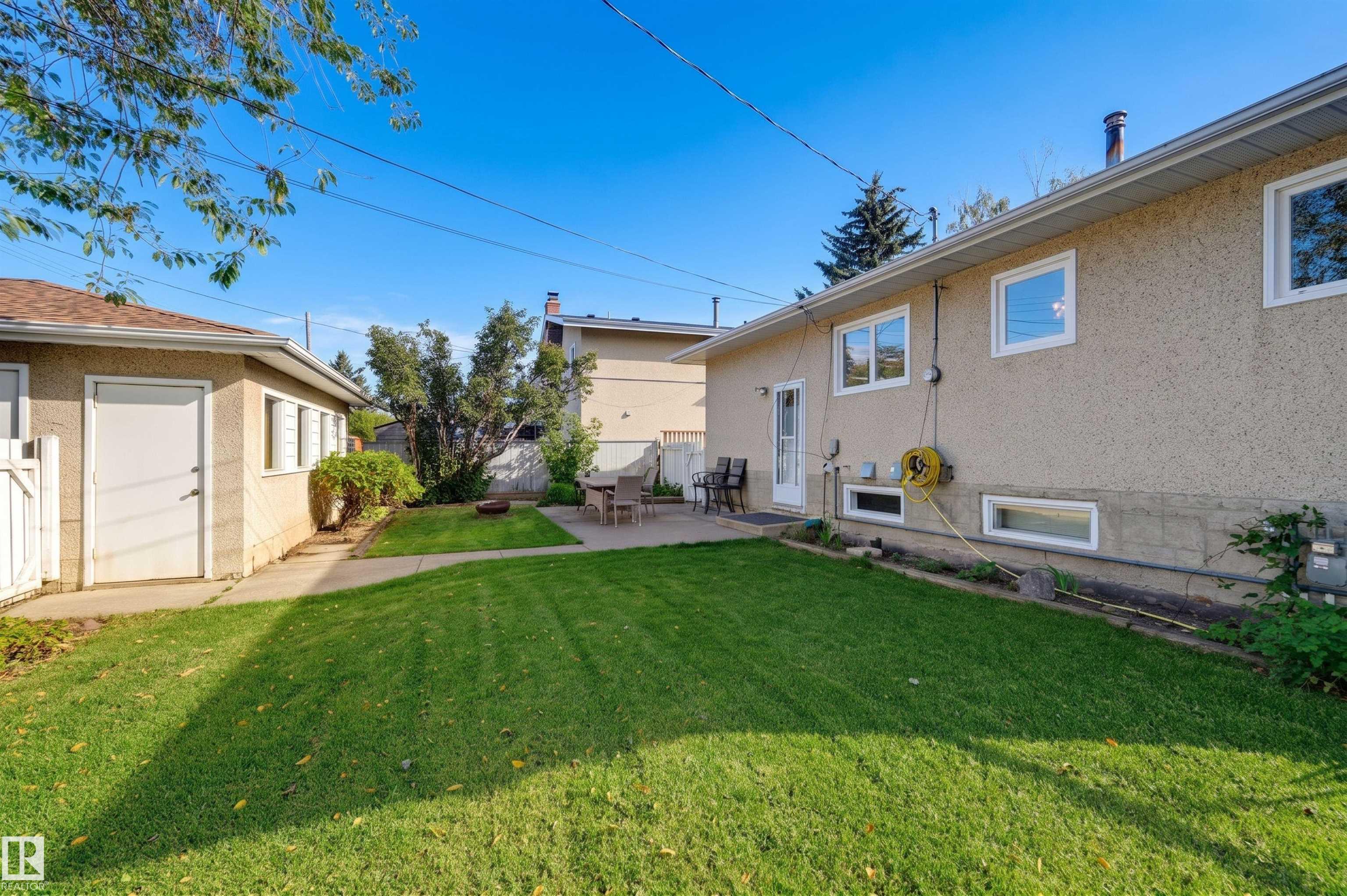 Photo 37 at 9122 167 Street NW, West Meadowlark Park, Edmonton