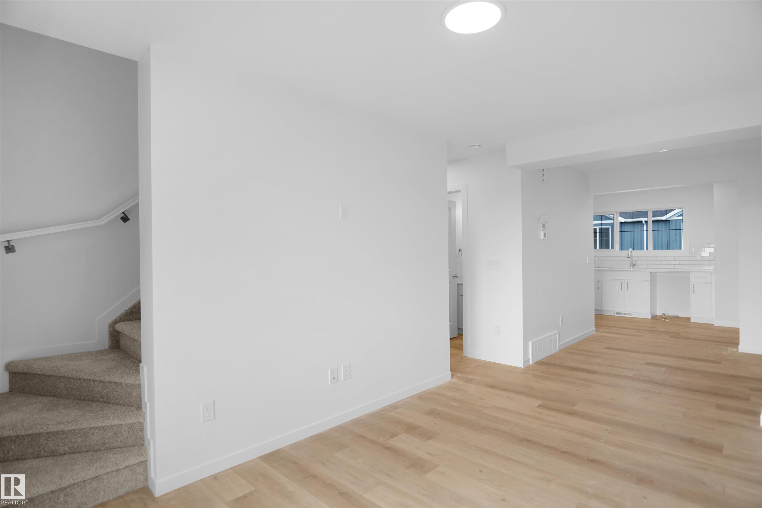 Photo 6 at 10 - 150 Cashman Crescent SW, Cashman, Edmonton