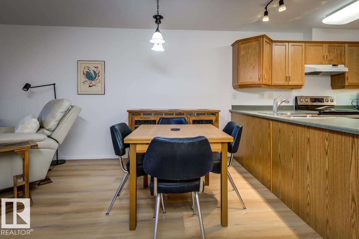 Photo 6 at 212 - 8912 156 Street NW, Meadowlark Park, Edmonton