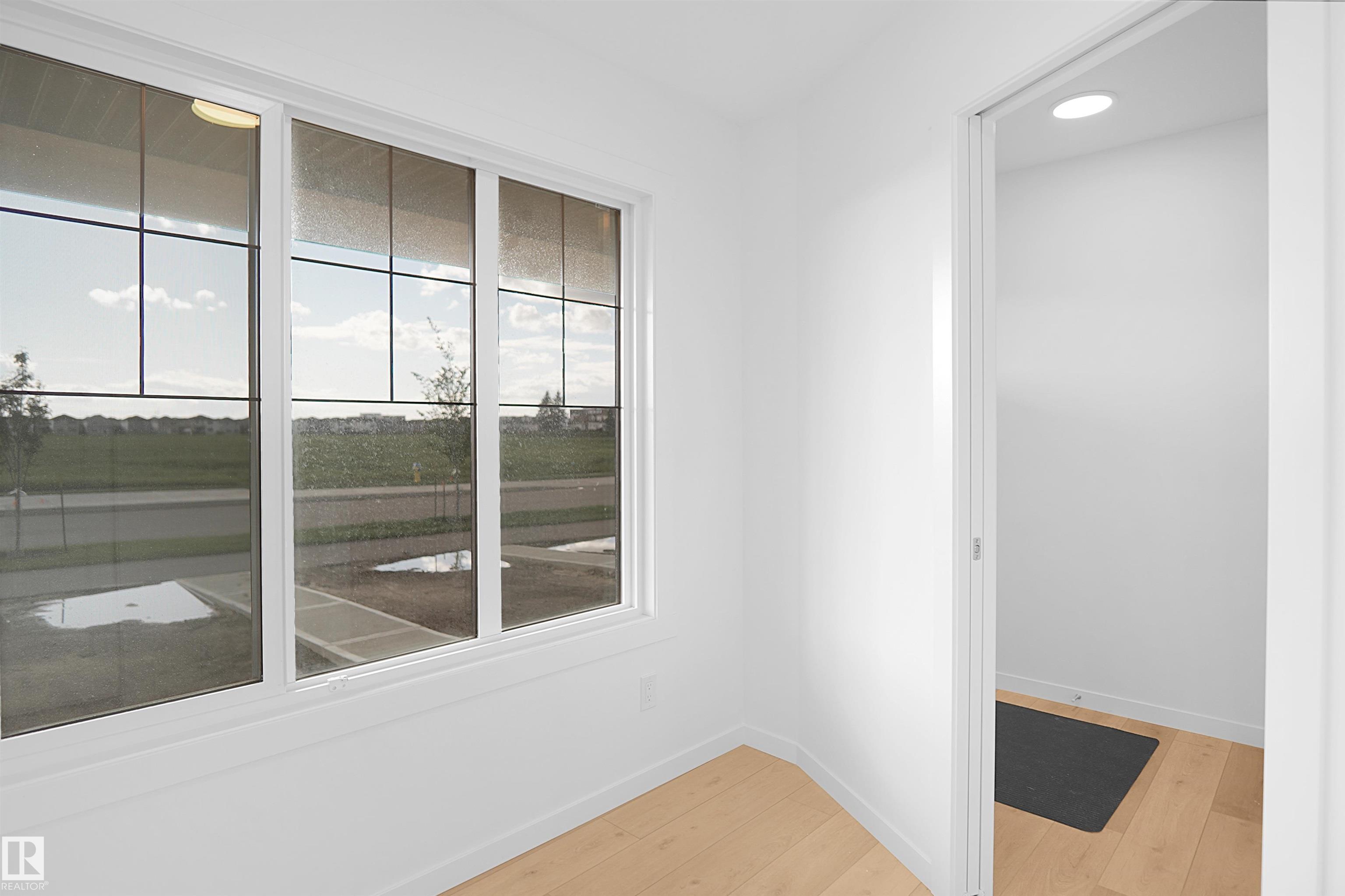 533 Aster Drive NW, Aster, Edmonton