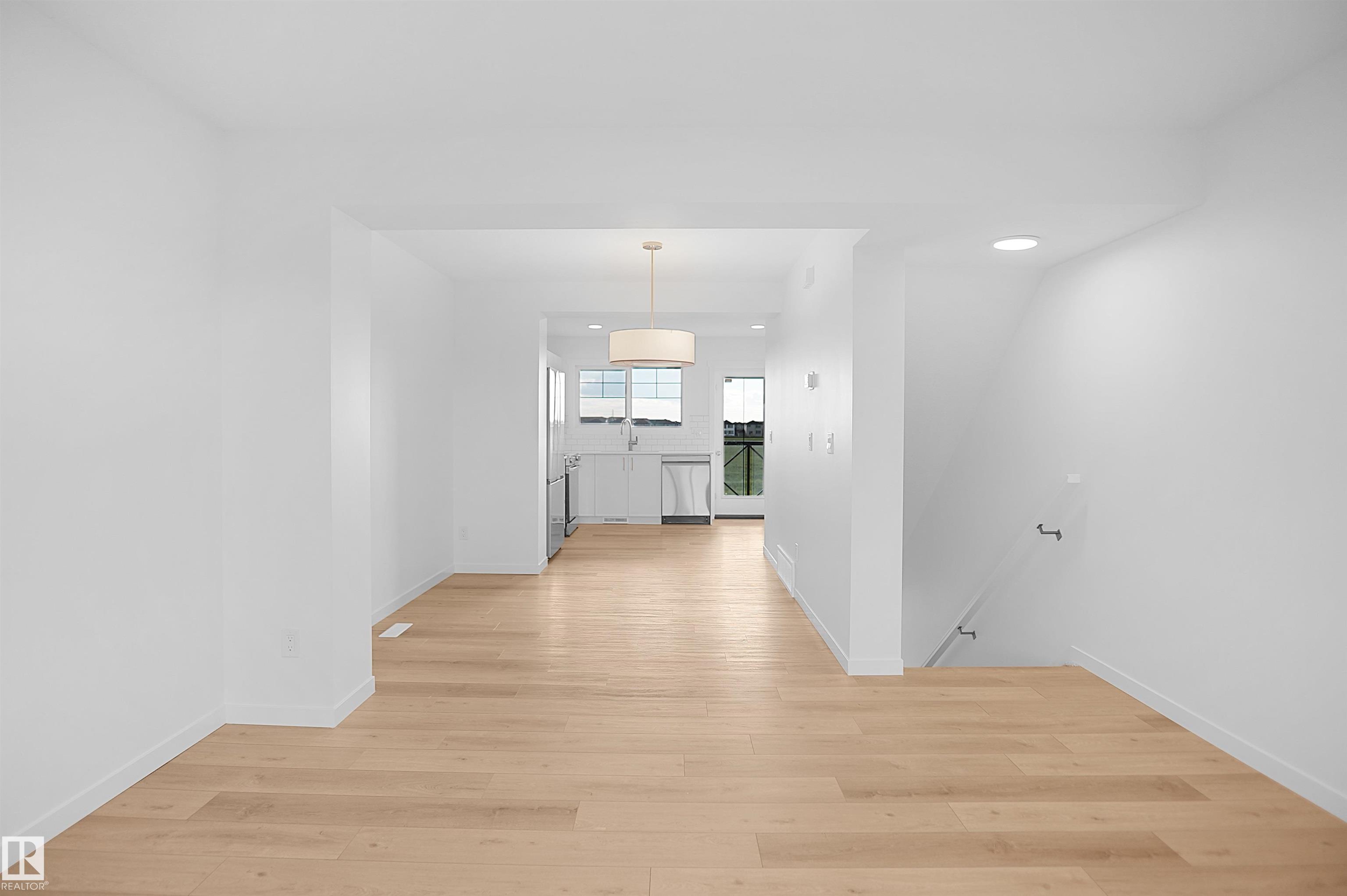 Photo 7 at 533 Aster Drive NW, Aster, Edmonton