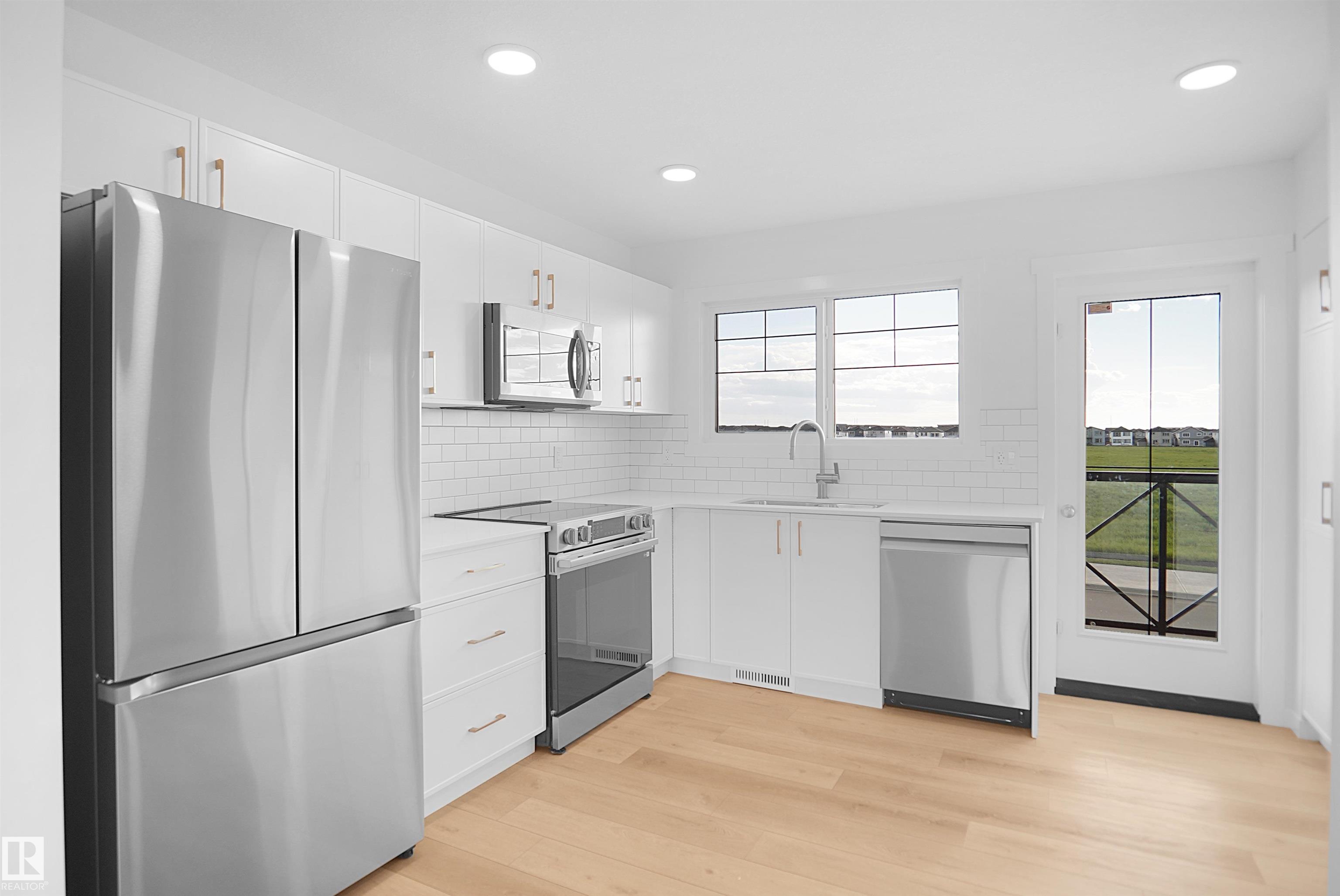 Photo 10 at 533 Aster Drive NW, Aster, Edmonton