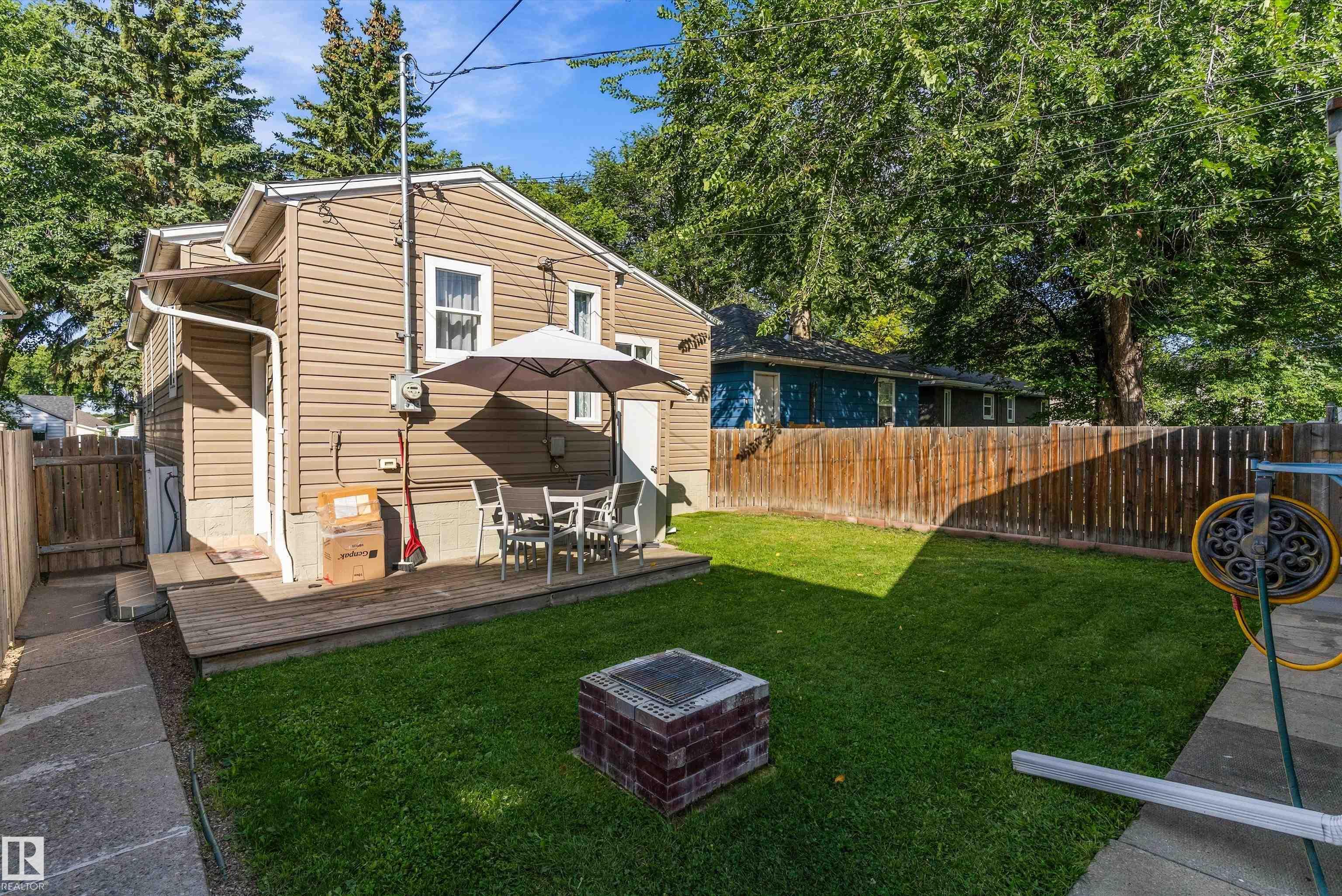 Listing photo thumbnail