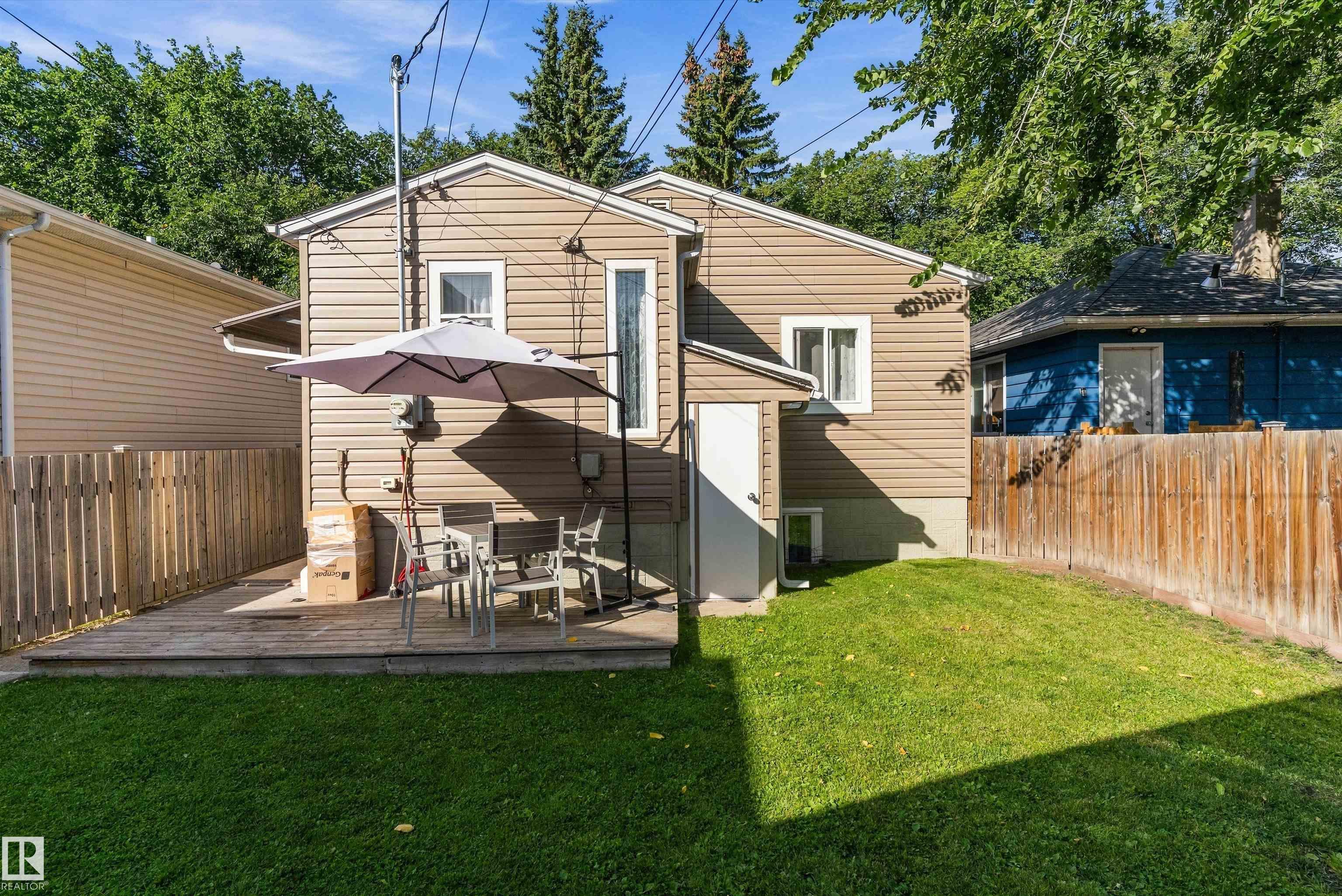 Listing photo thumbnail