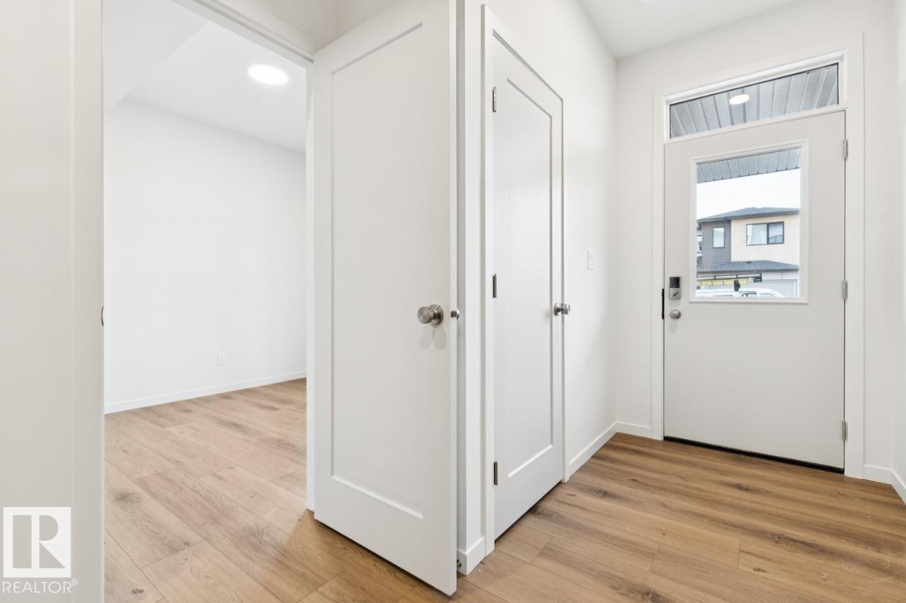440 31 Street SW, Alces, Edmonton