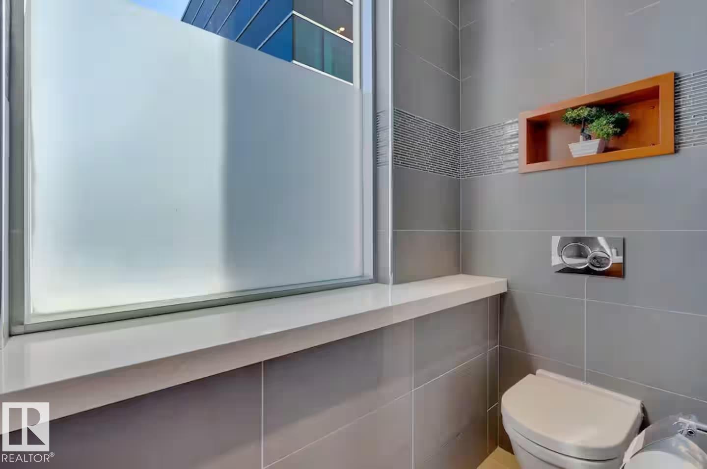 Photo 23 at 701 - 10105 109 Street NW, Downtown, Edmonton