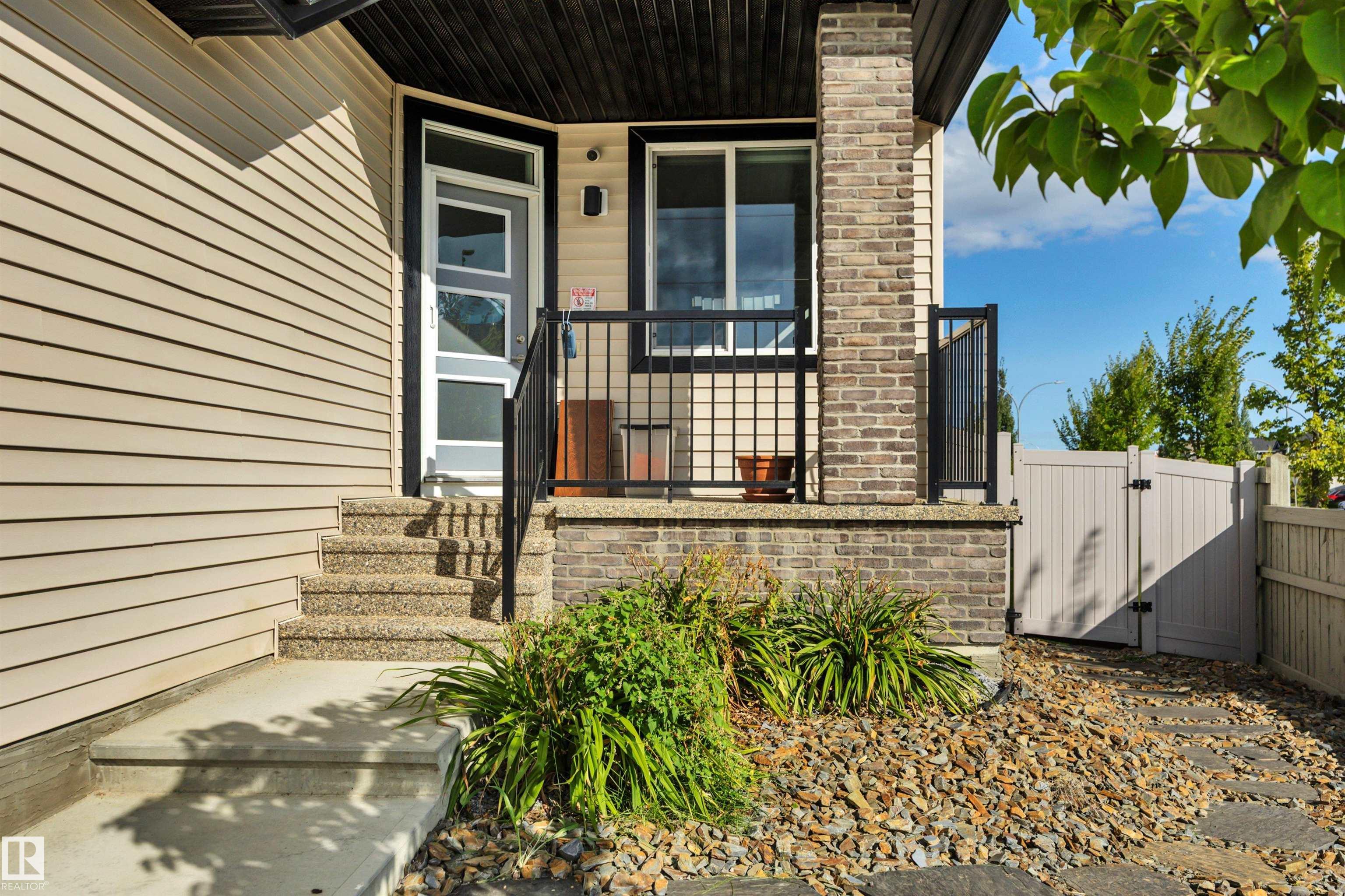 Photo 2 at 54 Calista Way, Copperhaven, Spruce Grove