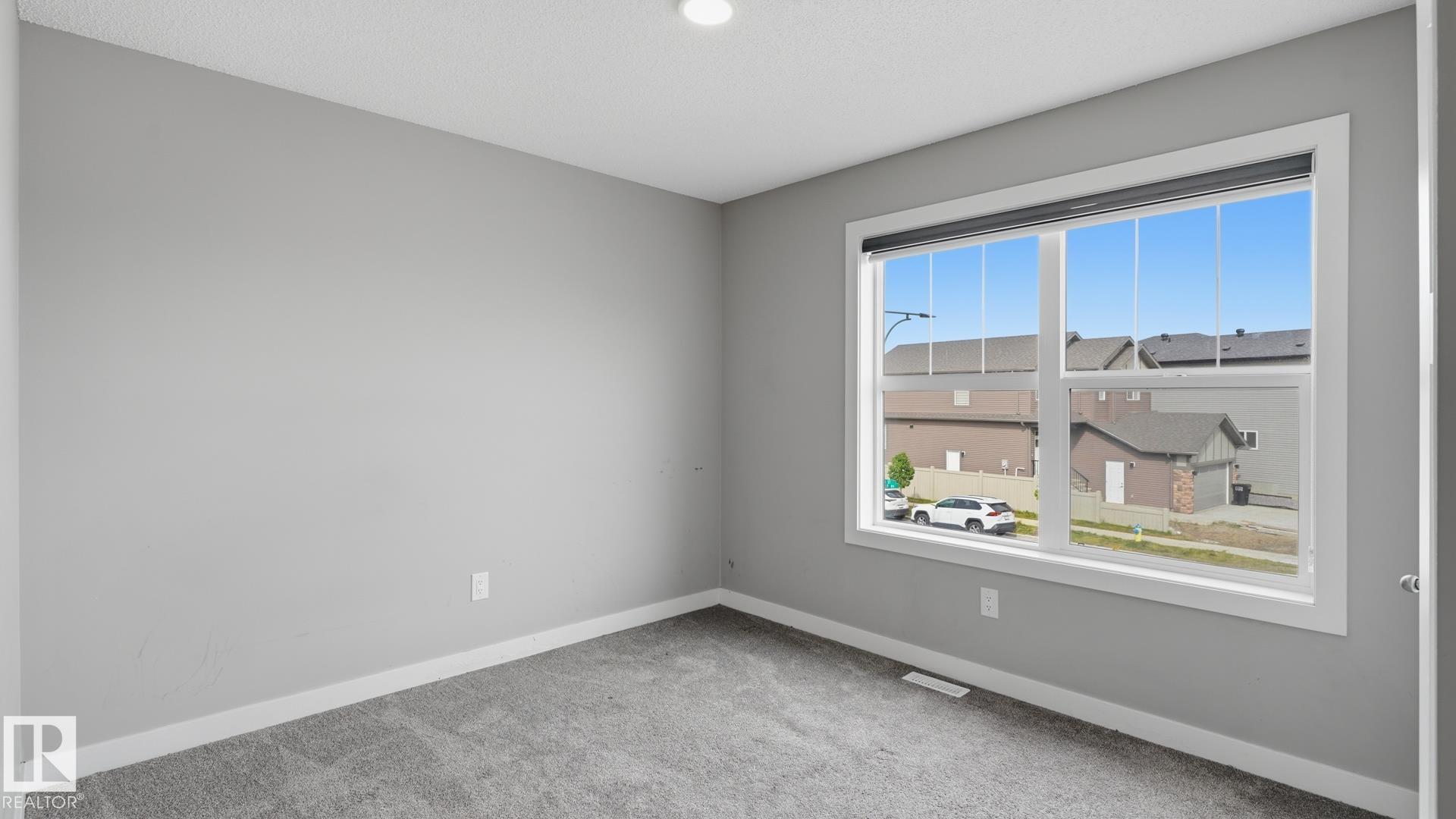 Photo 28 at 3004 9 Street NW, Maple Crest, Edmonton