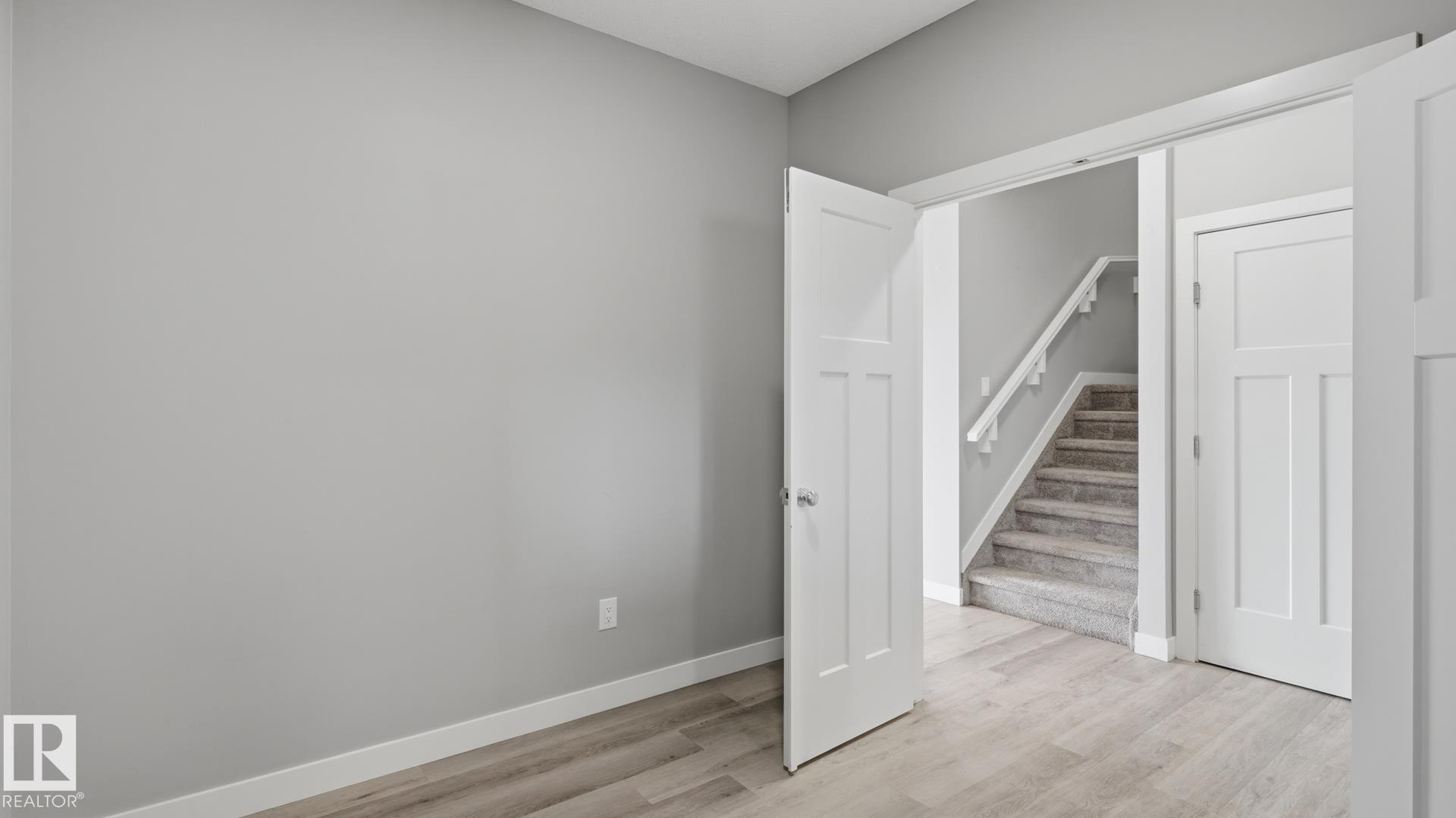 Photo 30 at 3004 9 Street NW, Maple Crest, Edmonton