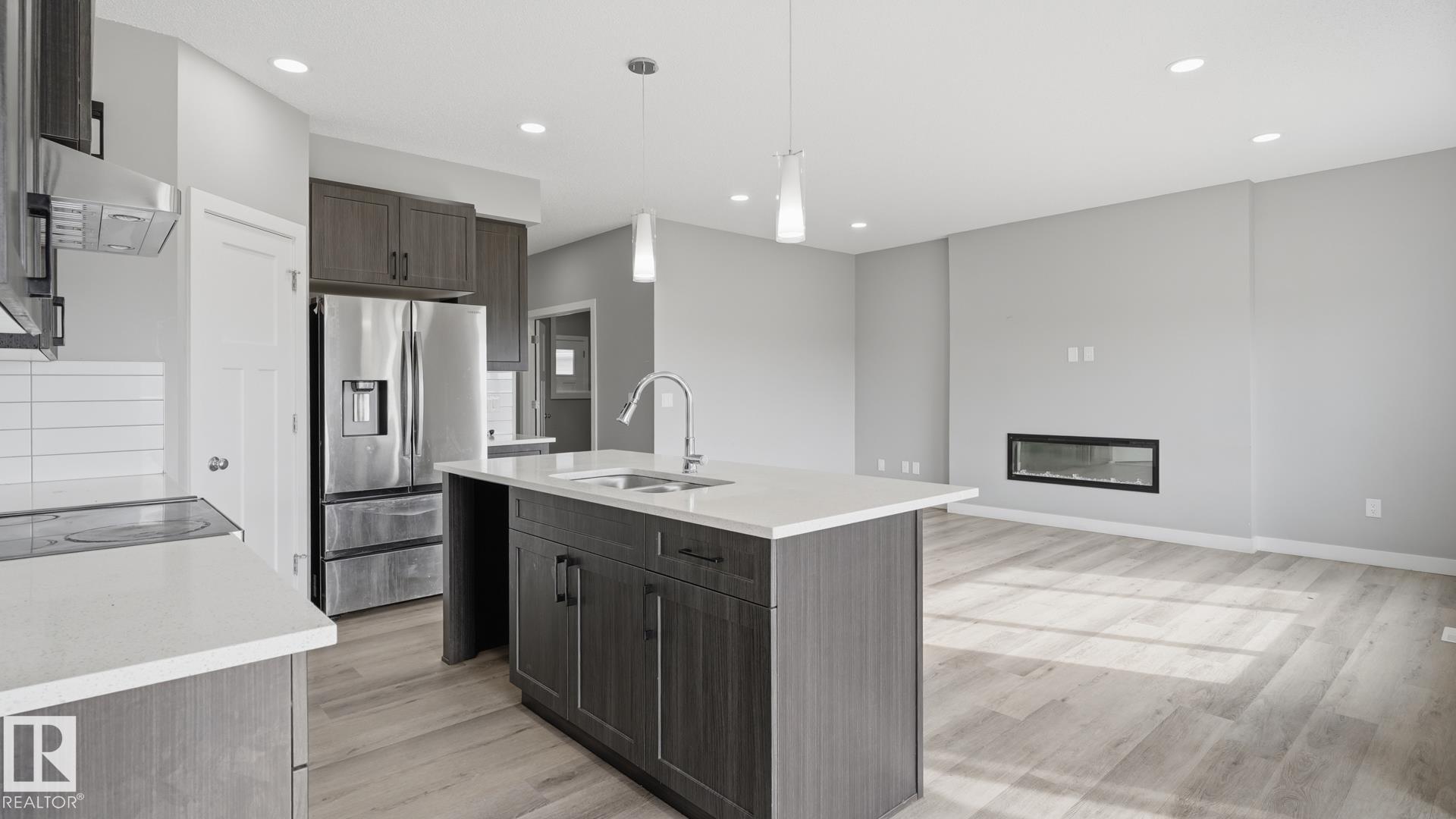 Photo 5 at 3004 9 Street NW, Maple Crest, Edmonton