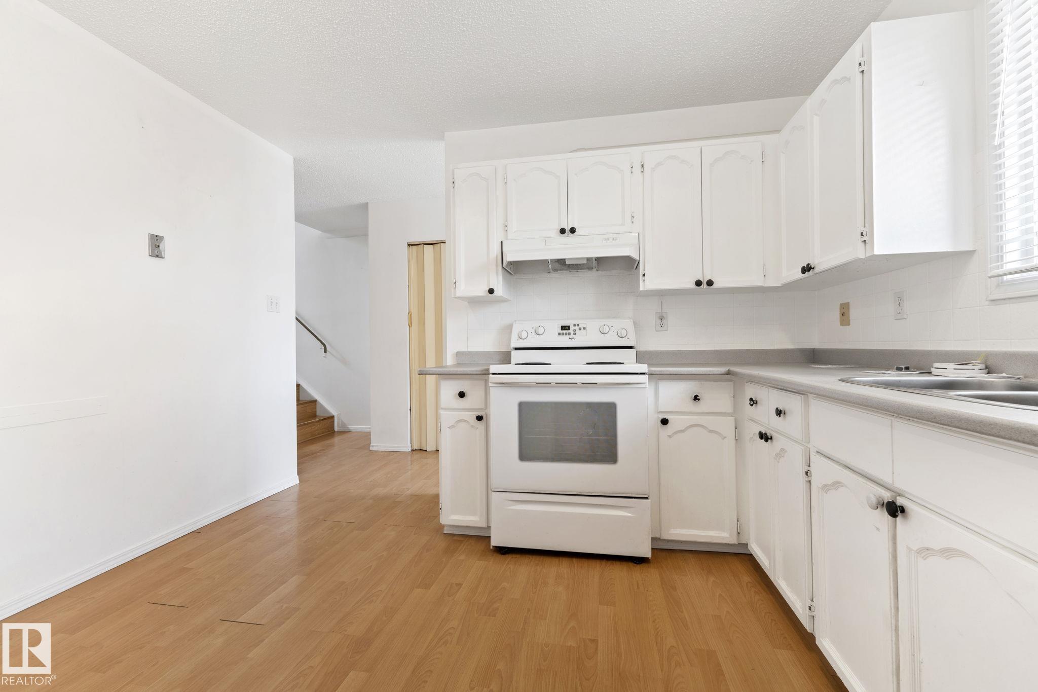 Photo 13 at 3122 142 Avenue NW, Hairsine, Edmonton