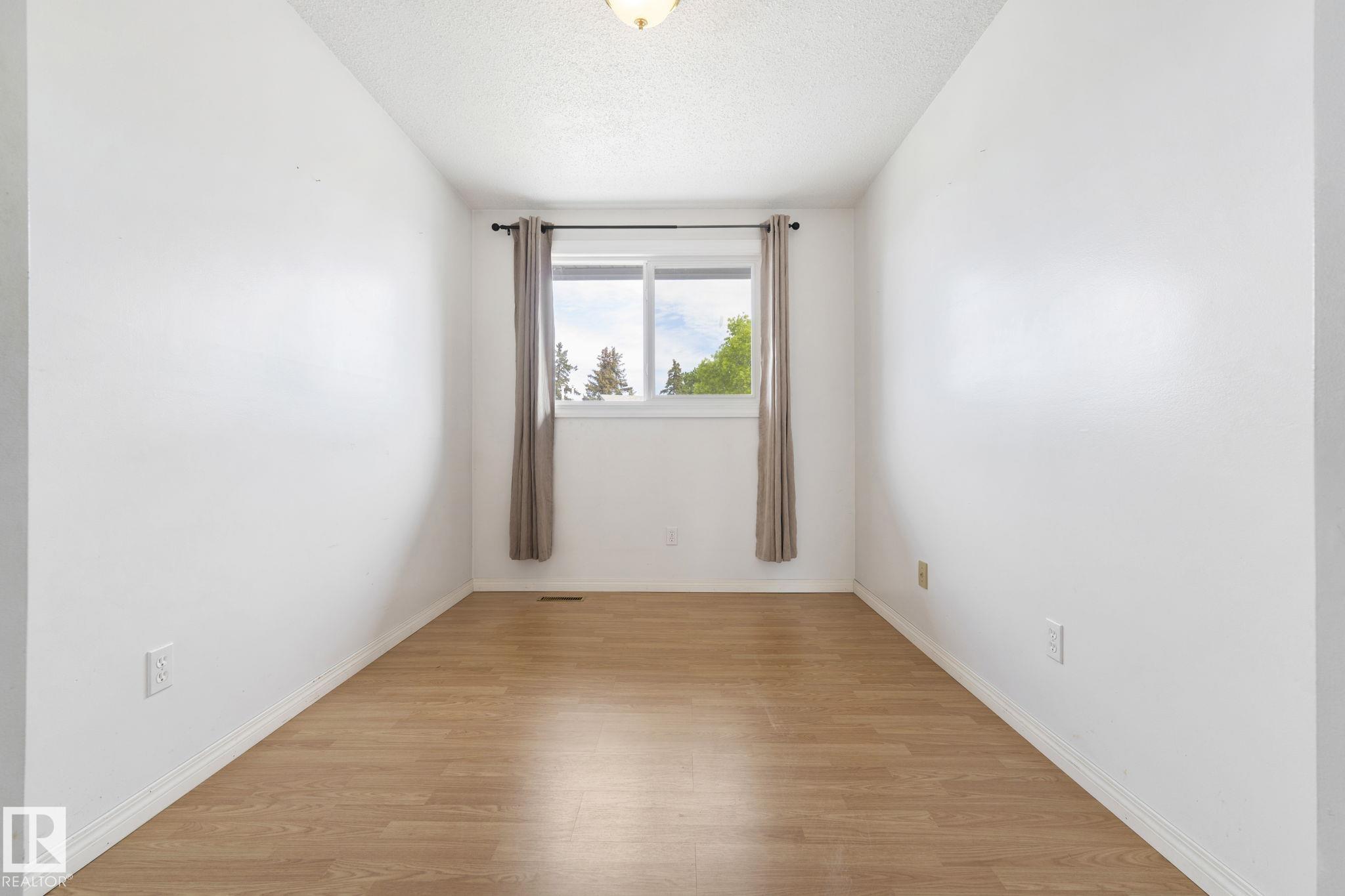 Photo 19 at 3122 142 Avenue NW, Hairsine, Edmonton