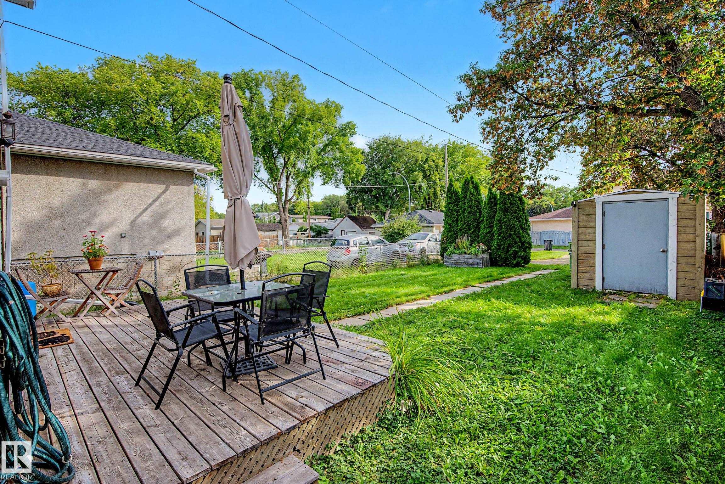 Listing photo thumbnail