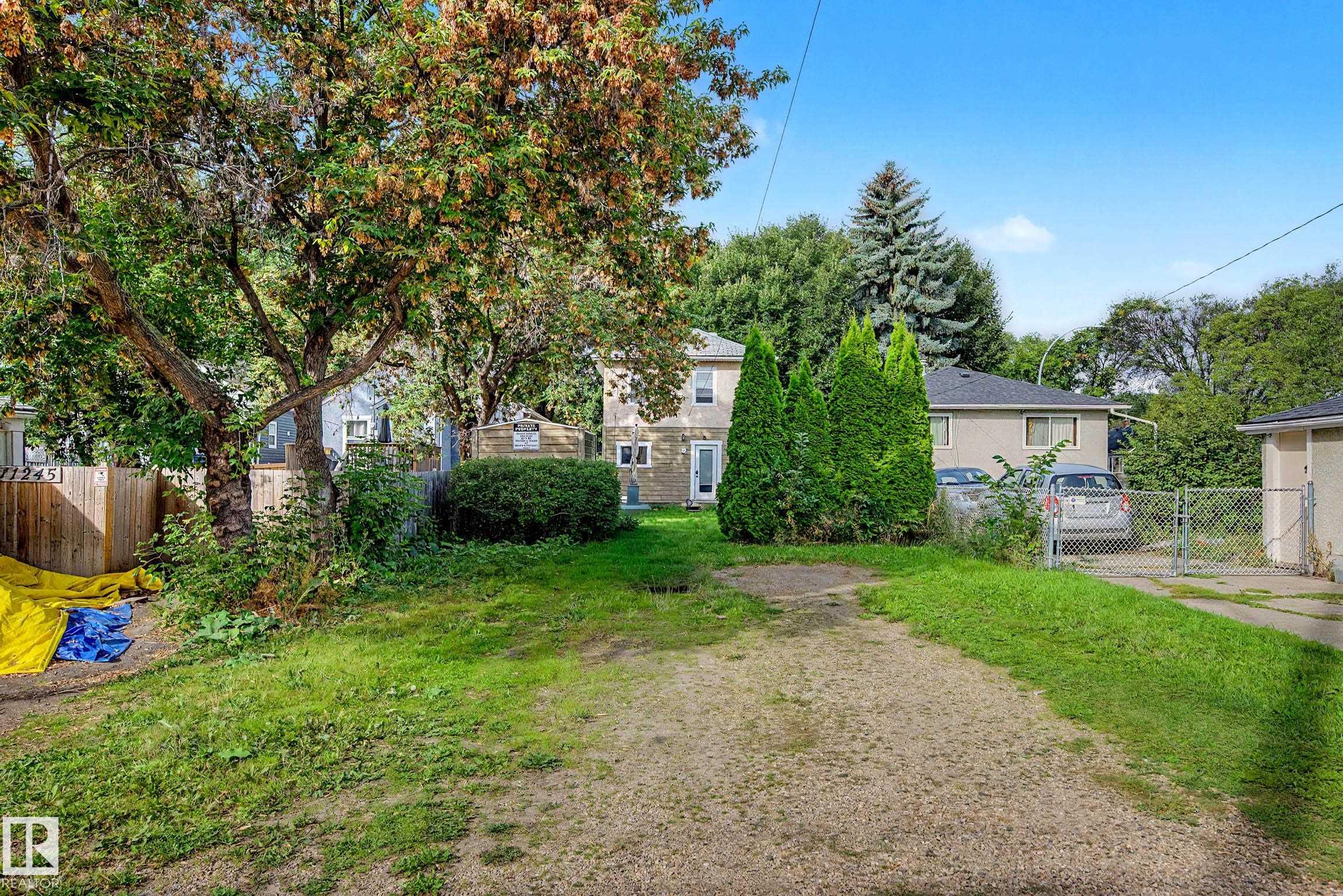 Listing photo thumbnail
