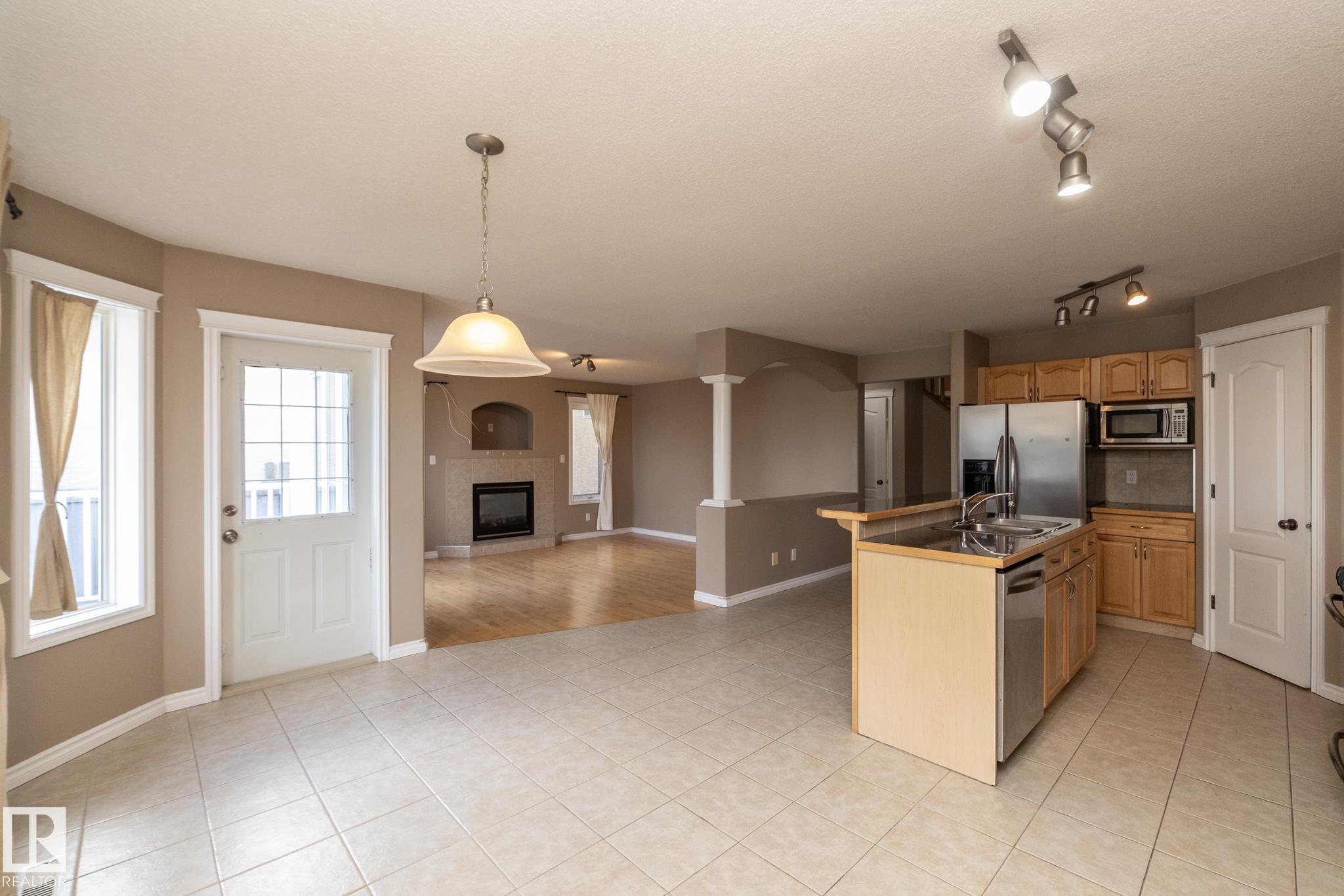 Photo 12 at 10620 183 Avenue NW, Chambery, Edmonton