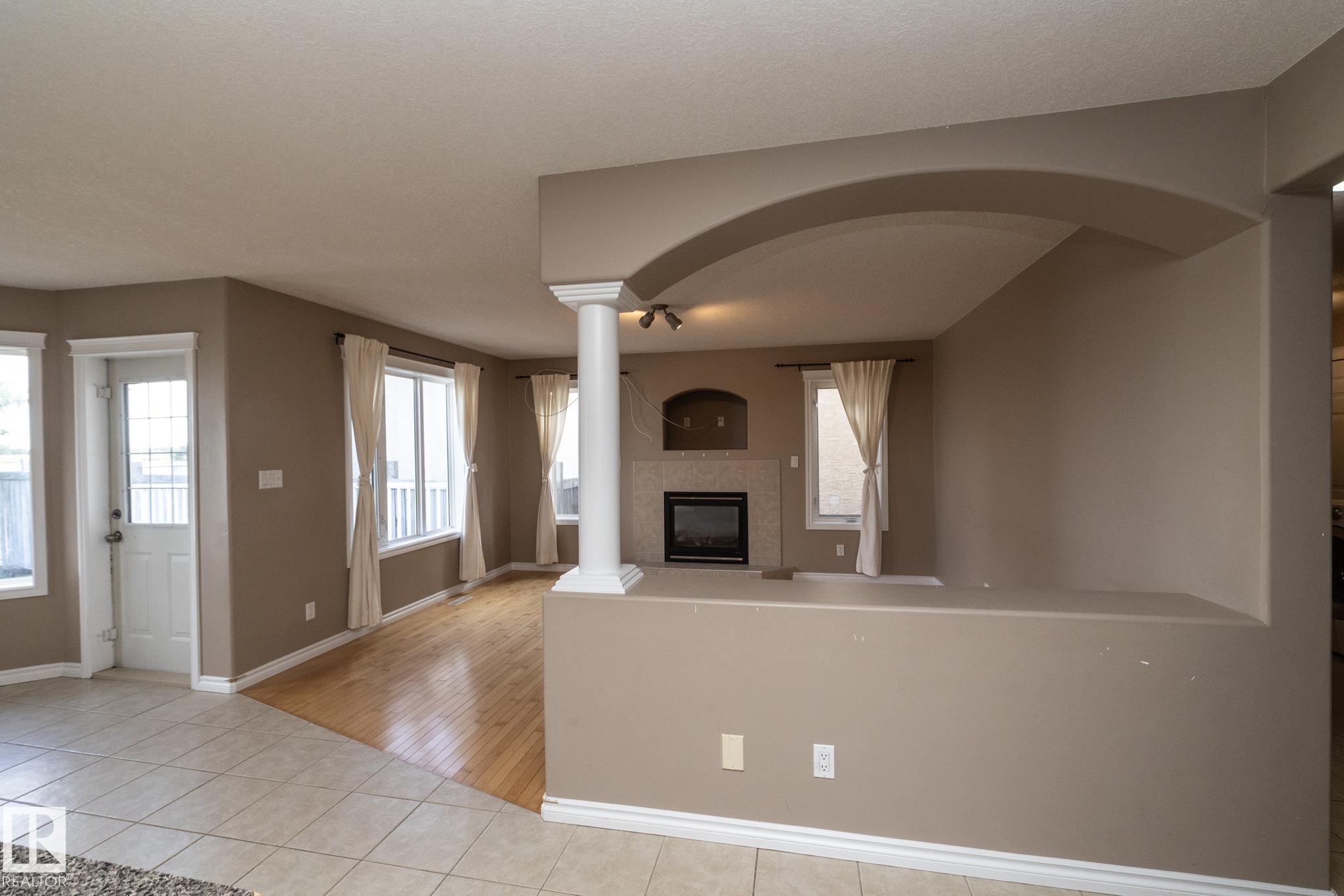 Photo 15 at 10620 183 Avenue NW, Chambery, Edmonton