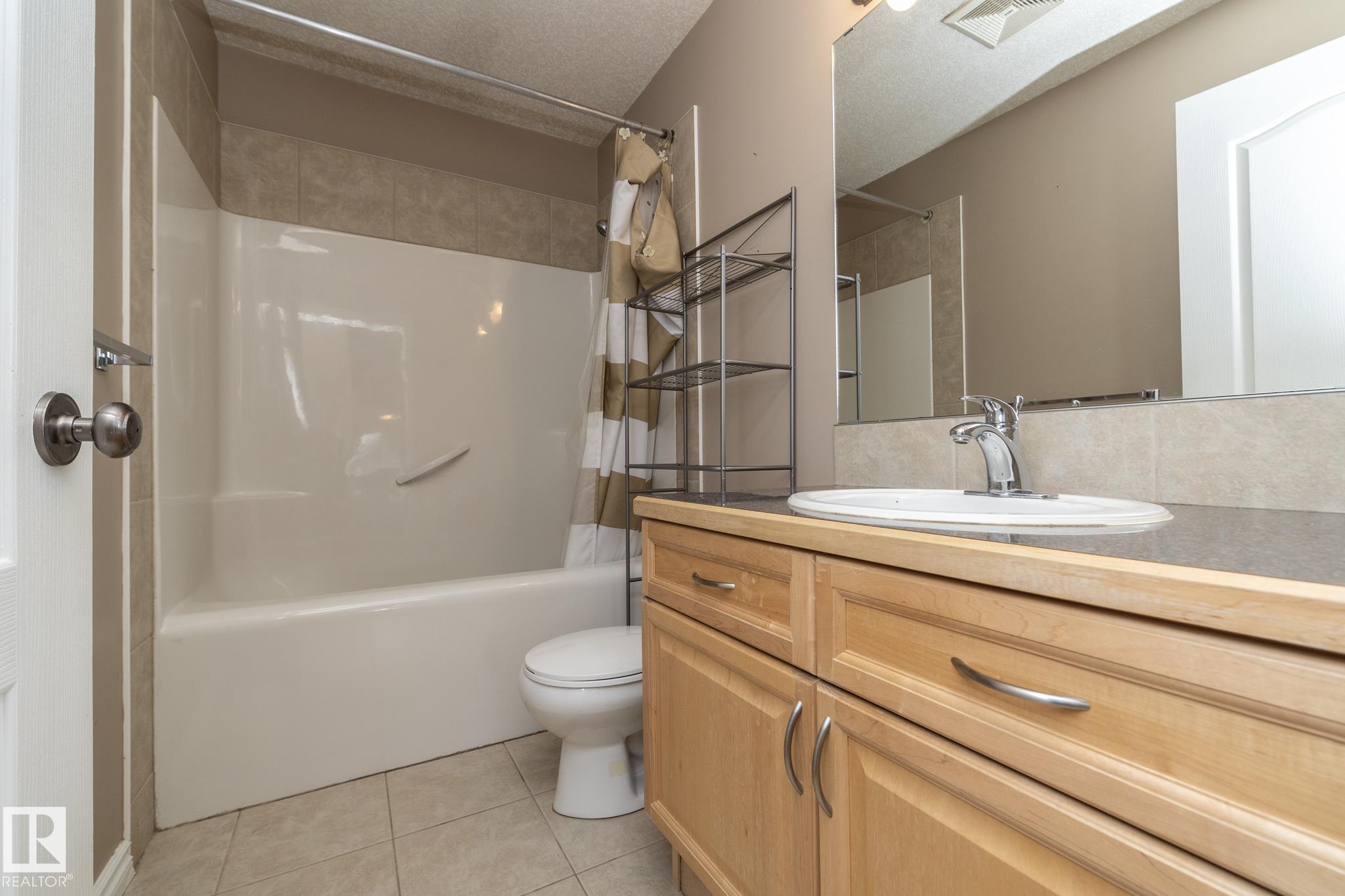 Photo 34 at 10620 183 Avenue NW, Chambery, Edmonton