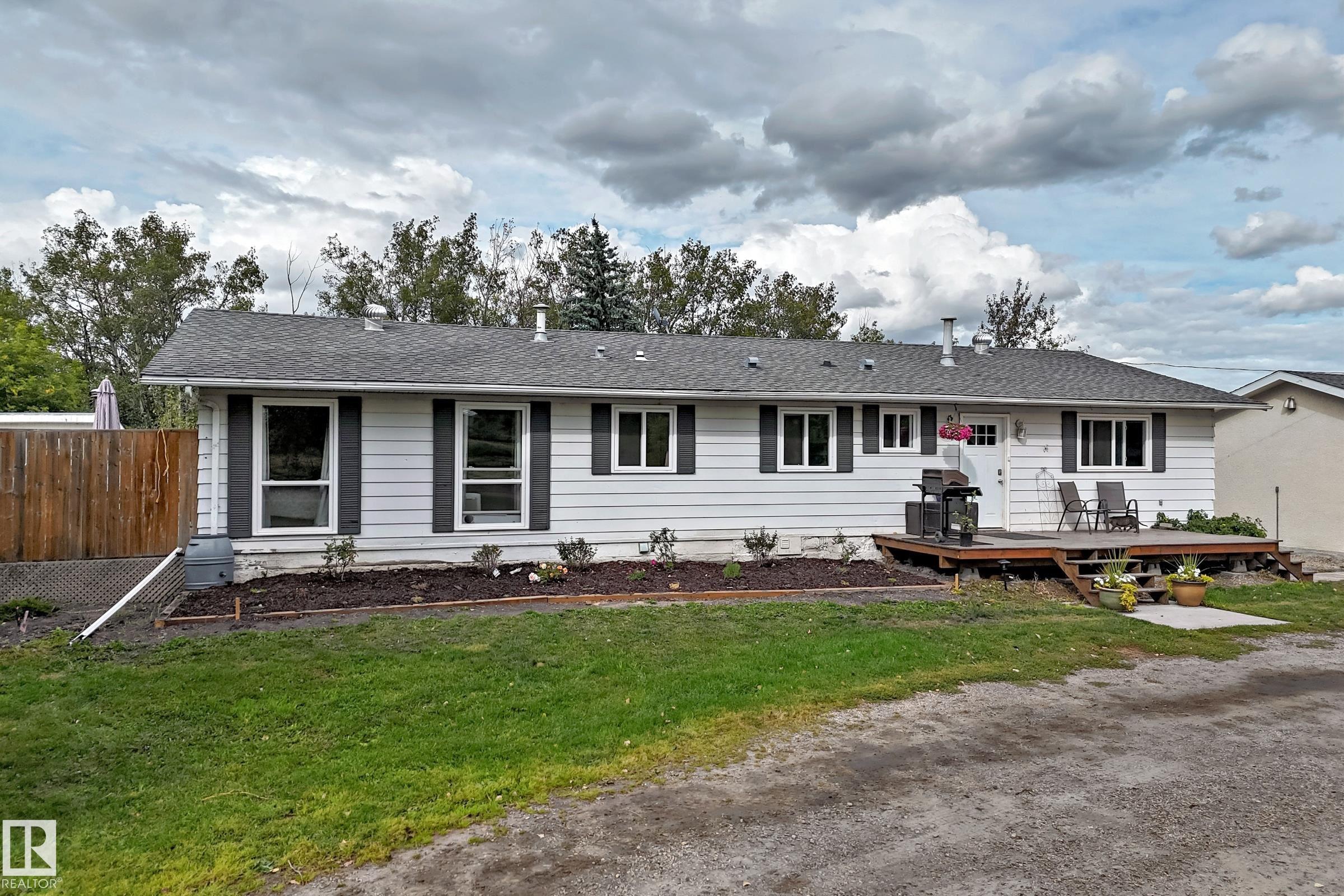 23230 Twp Road 520, Colchester Lane, Rural Strathcona County