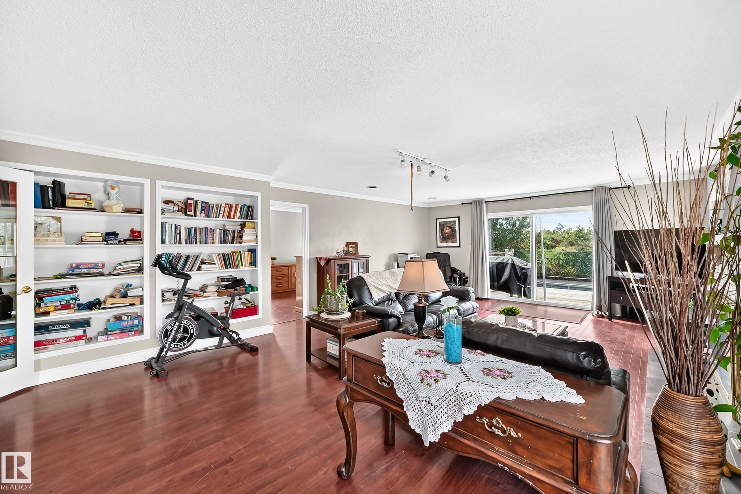 Photo 11 at 23230 Twp Road 520, Colchester Lane, Rural Strathcona County