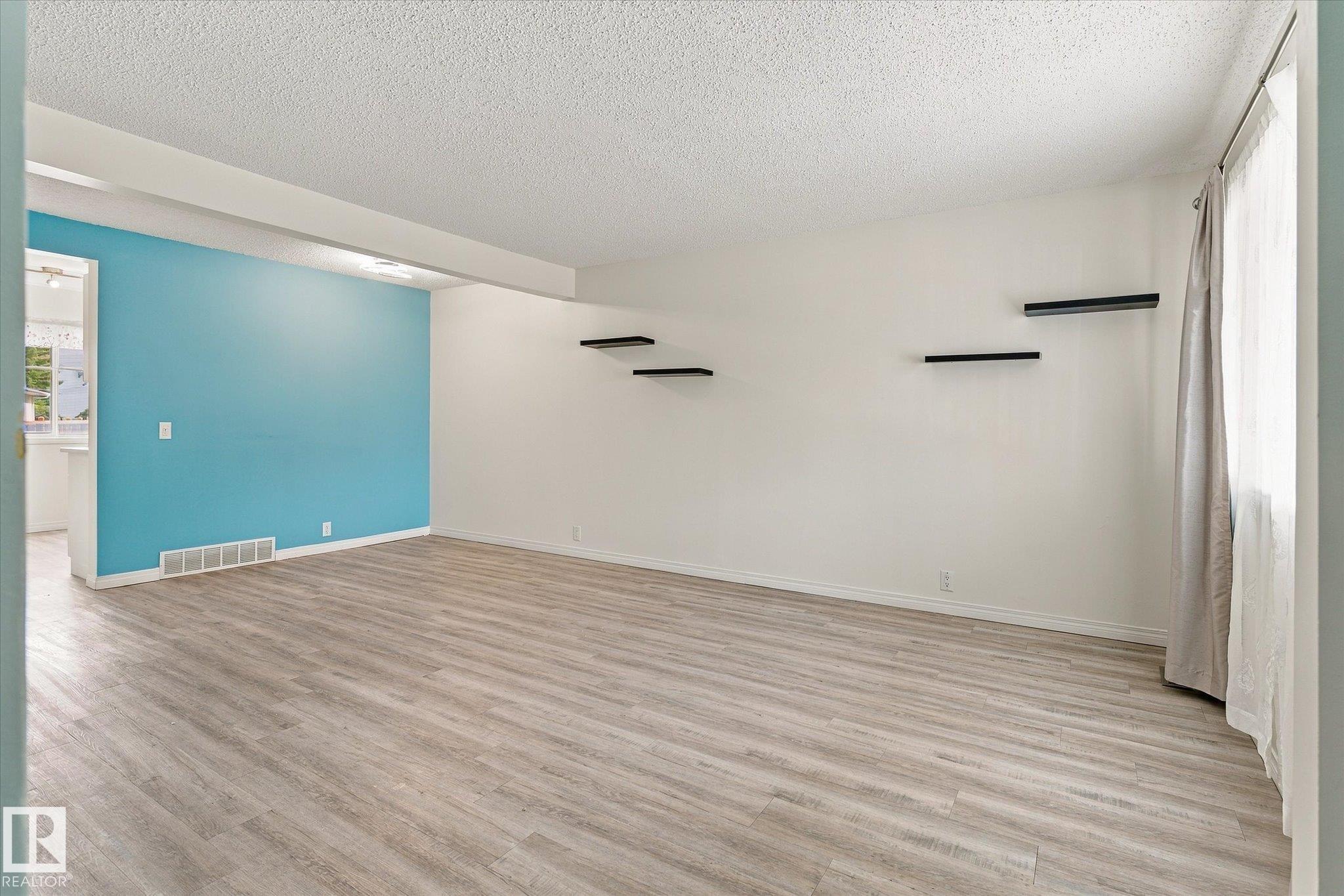 3 - 18010 98 Avenue NW, La Perle, Edmonton