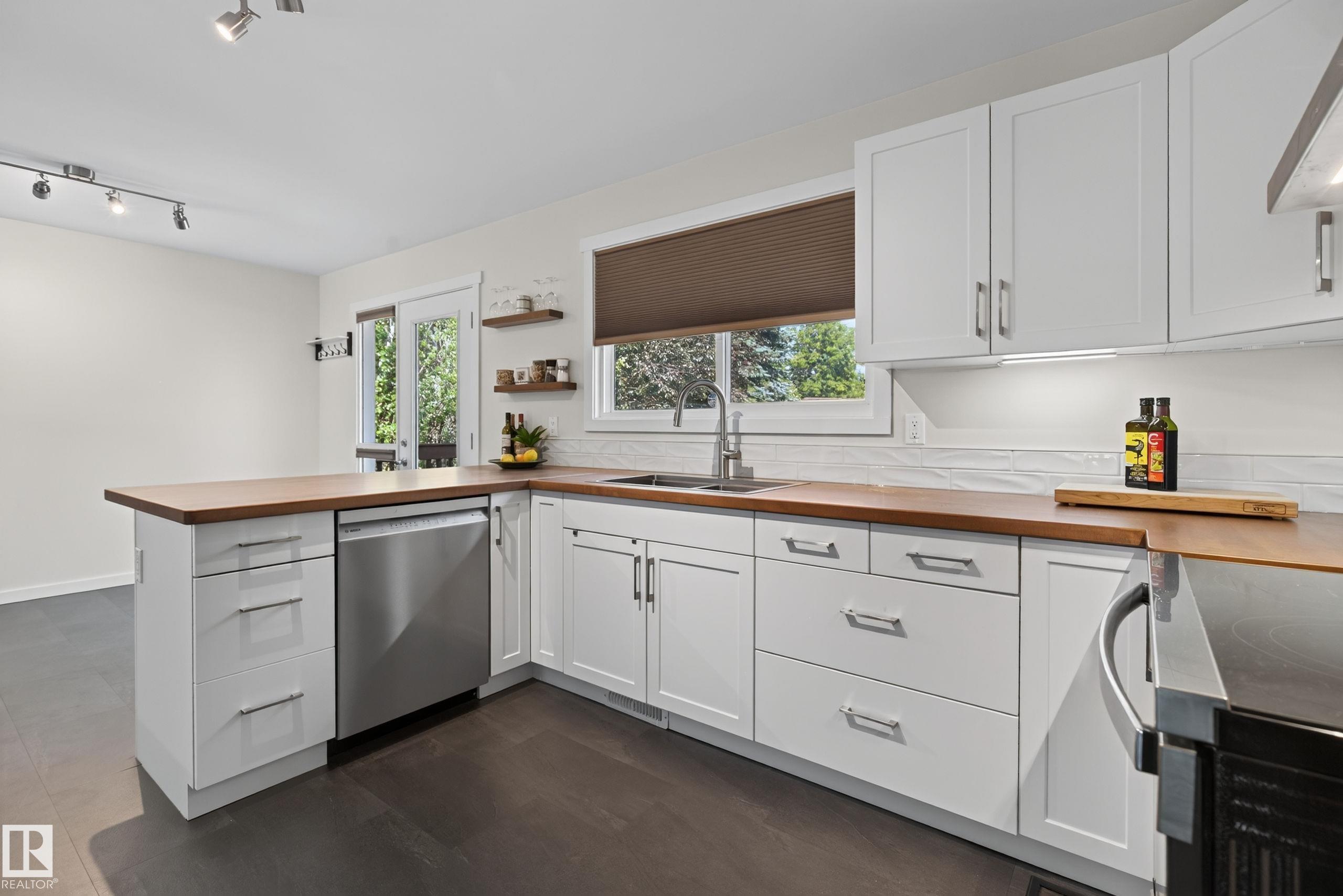 Photo 11 at 16531 116 Street NW, Dunluce, Edmonton