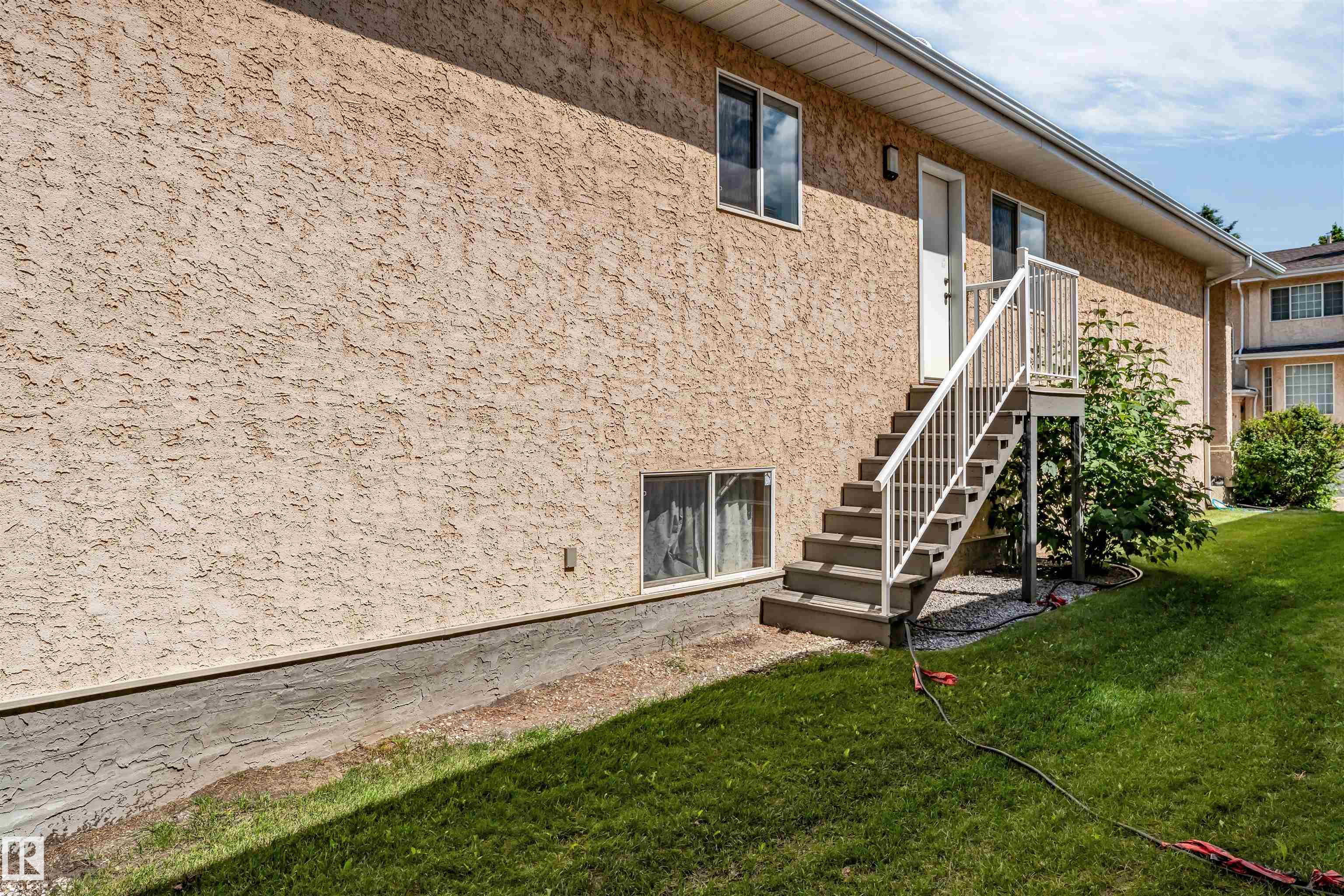 1646 Jamha Road NW, Jackson Heights, Edmonton