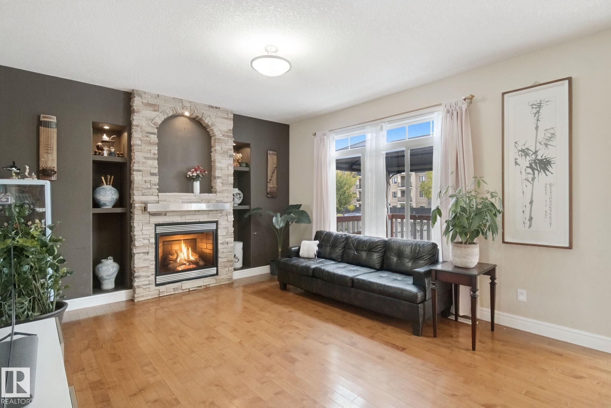 Photo 12 at 6415 Sandin Crescent NW, South Terwillegar, Edmonton